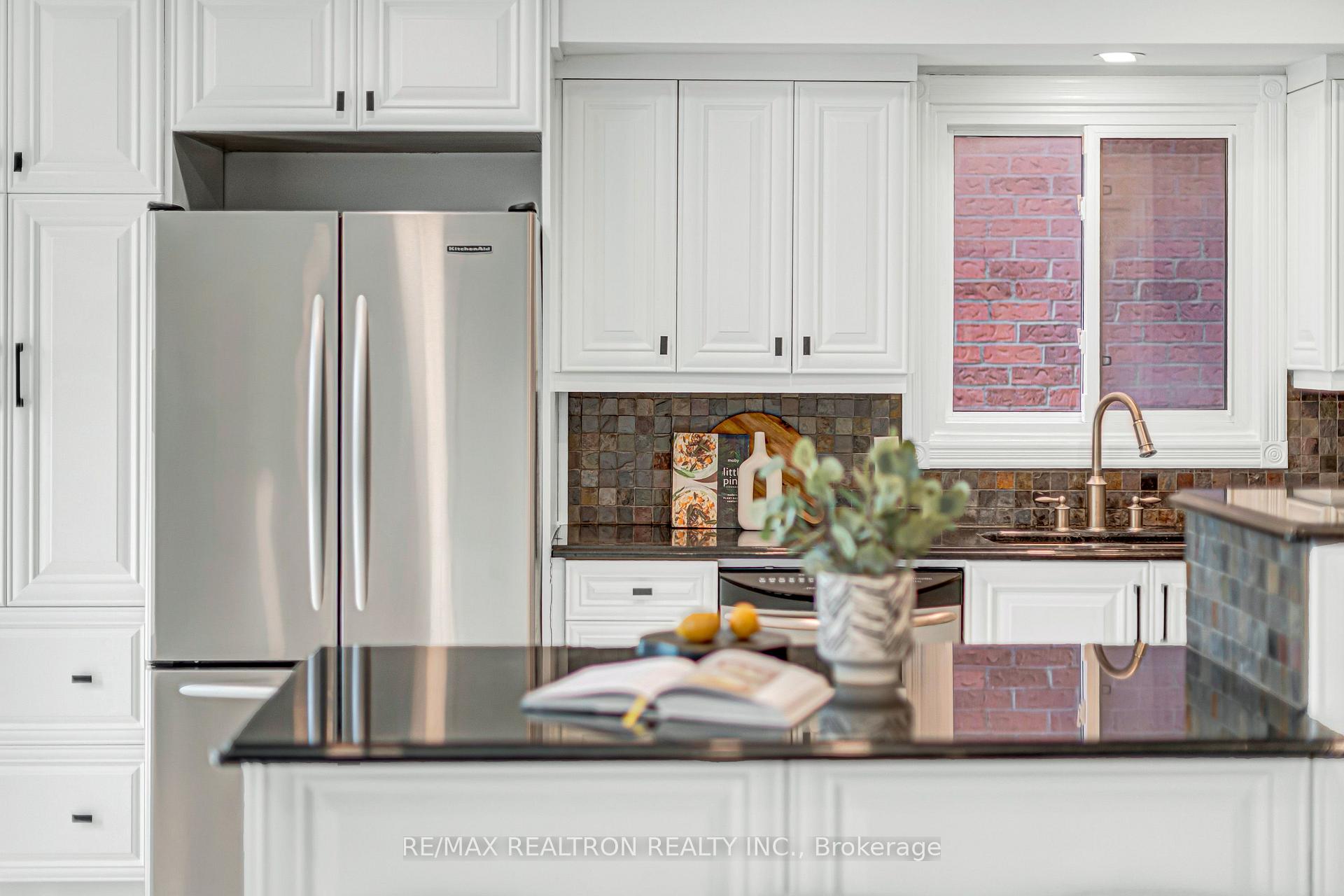 Photo 43 of 120 Brookmill Drive, Vaughan, Brownridge — HOMEH