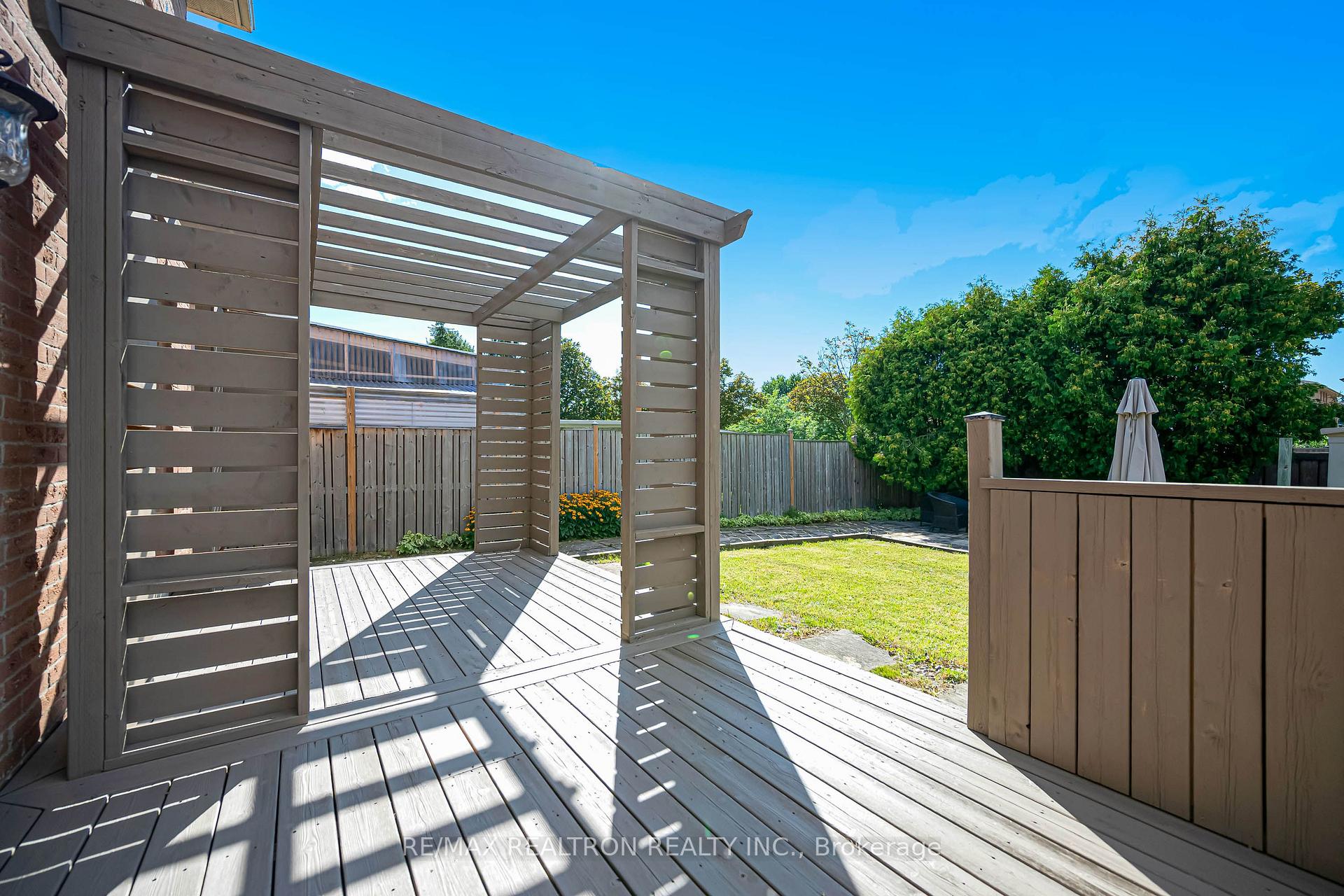 Photo 45 of 120 Brookmill Drive, Vaughan, Brownridge — HOMEH