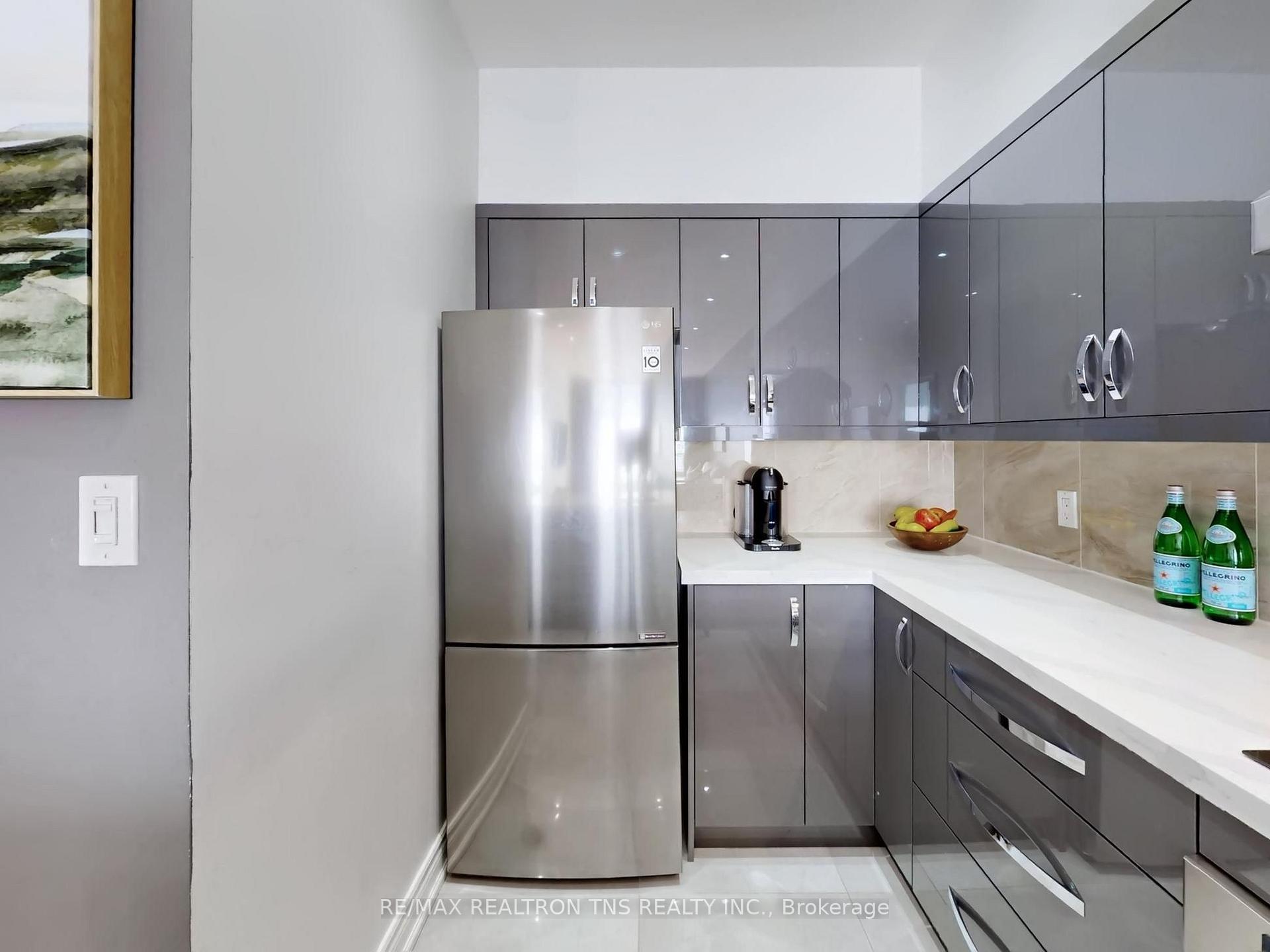 Photo 6 of Unit 101, 88 Times Avenue, Markham, Commerce Valley — HOMEH