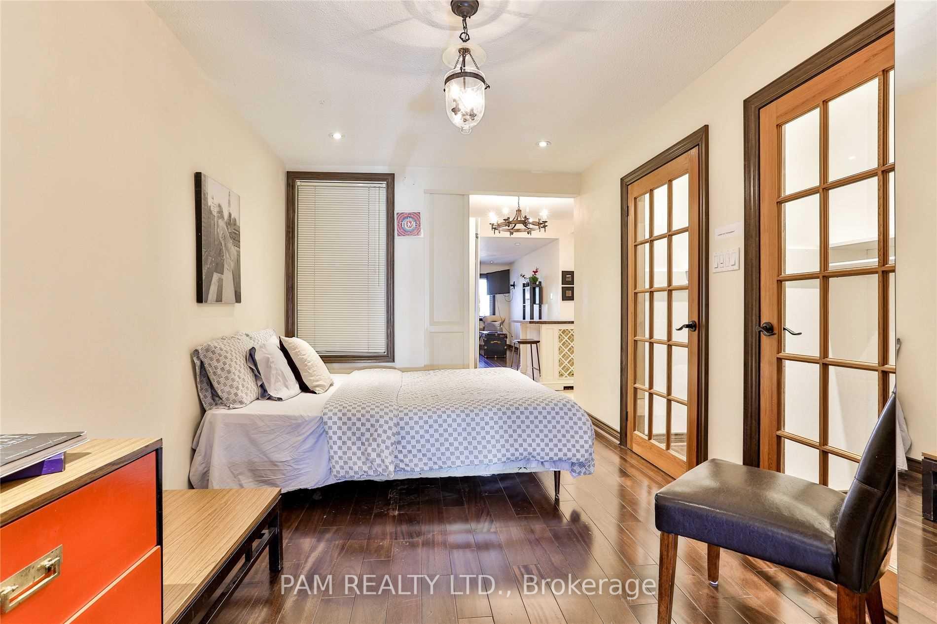 Photo 13 of 147 Euclid Avenue, Toronto, Trinity-Bellwoods — HOMEH