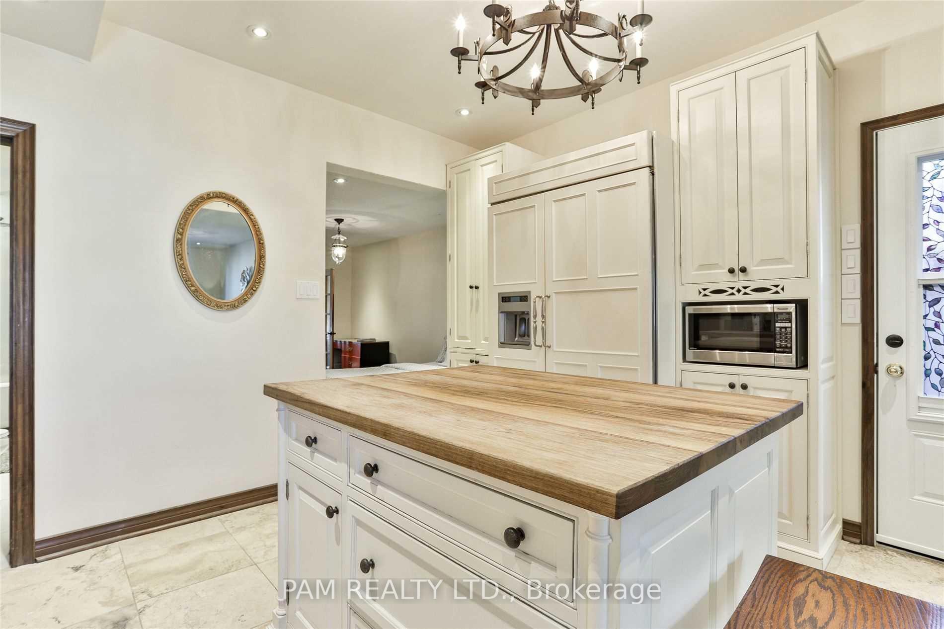 Photo 18 of 147 Euclid Avenue, Toronto, Trinity-Bellwoods — HOMEH
