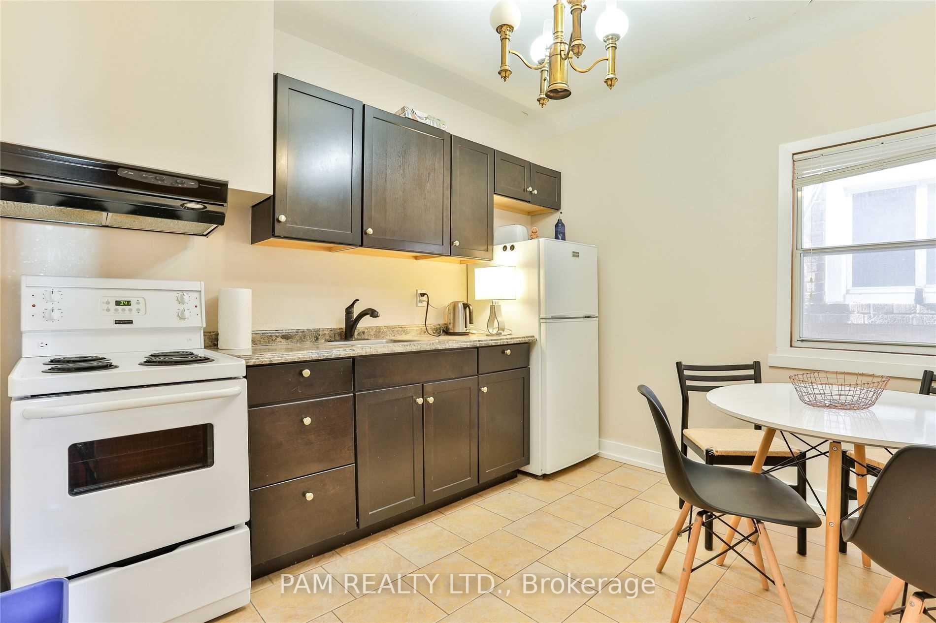 Photo 26 of 147 Euclid Avenue, Toronto, Trinity-Bellwoods — HOMEH