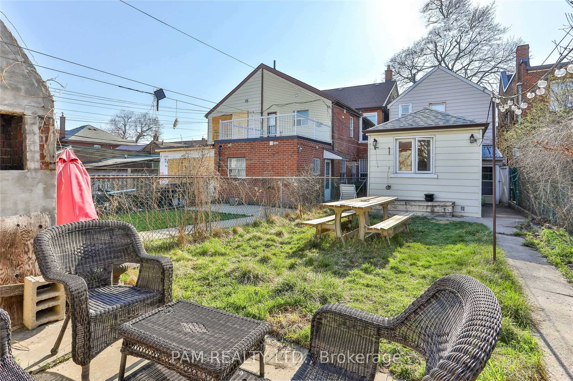 Photo 39 of 147 Euclid Avenue, Toronto, Trinity-Bellwoods — HOMEH