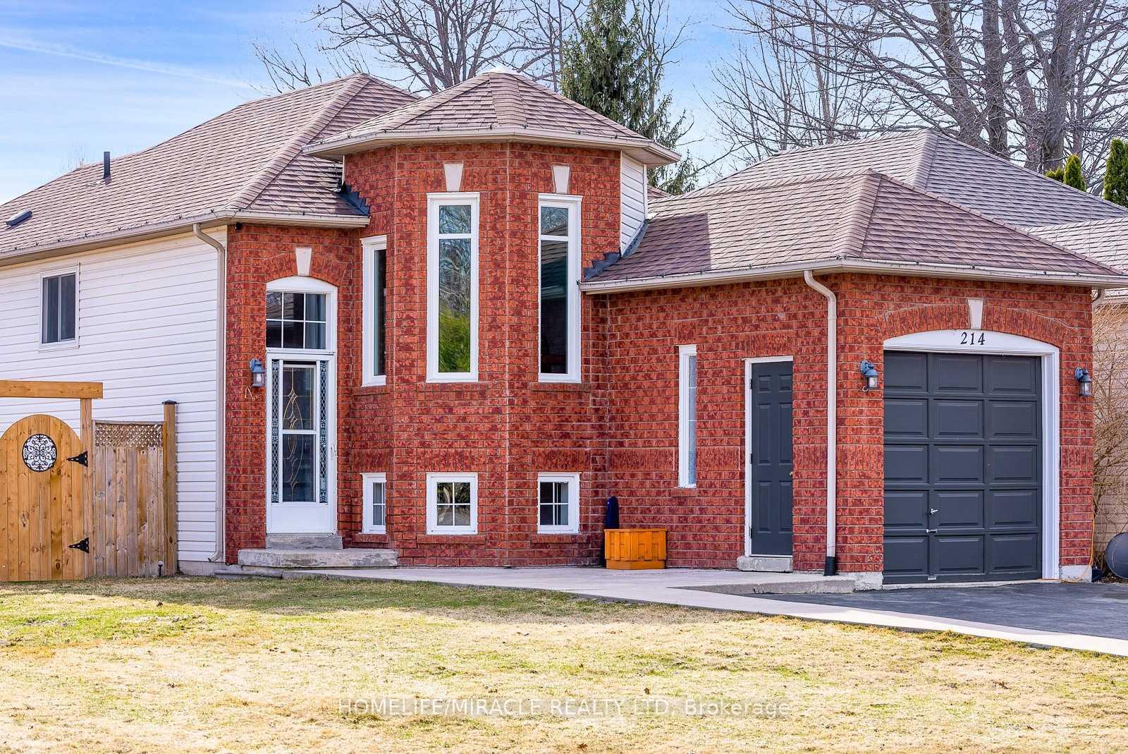 Photo 2 of 214 Dyer Drive, Wasaga Beach — HOMEH