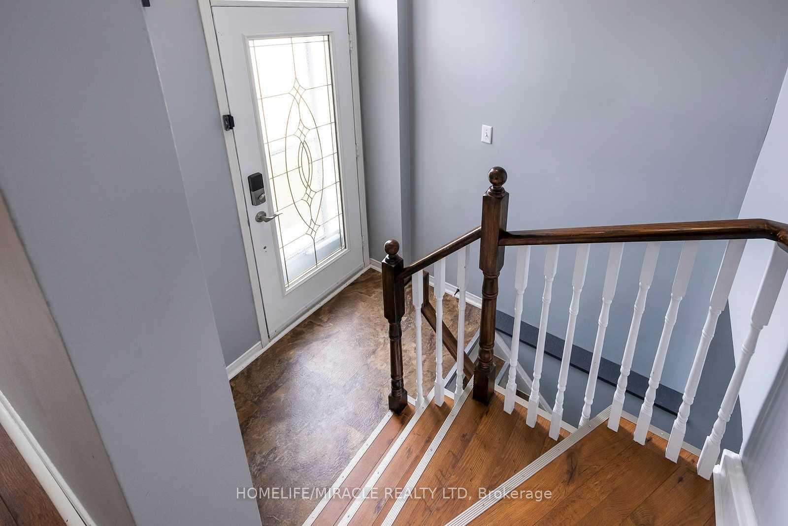 Photo 3 of 214 Dyer Drive, Wasaga Beach — HOMEH