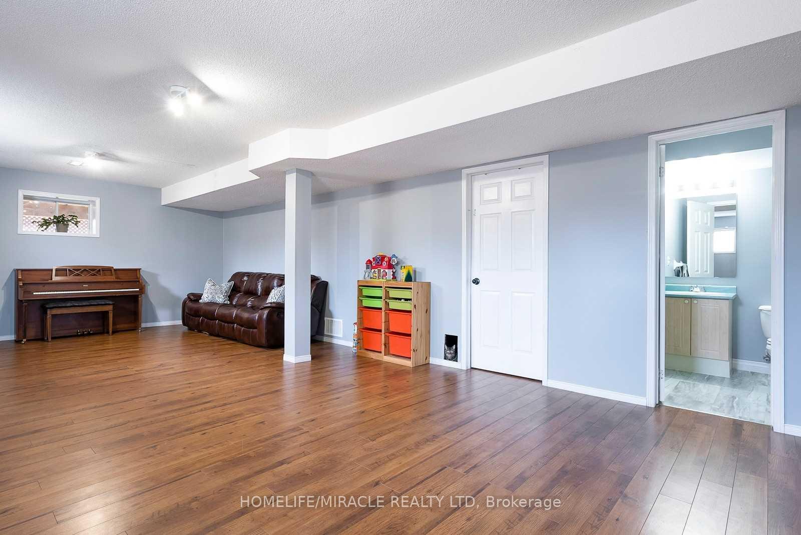 Photo 16 of 214 Dyer Drive, Wasaga Beach — HOMEH