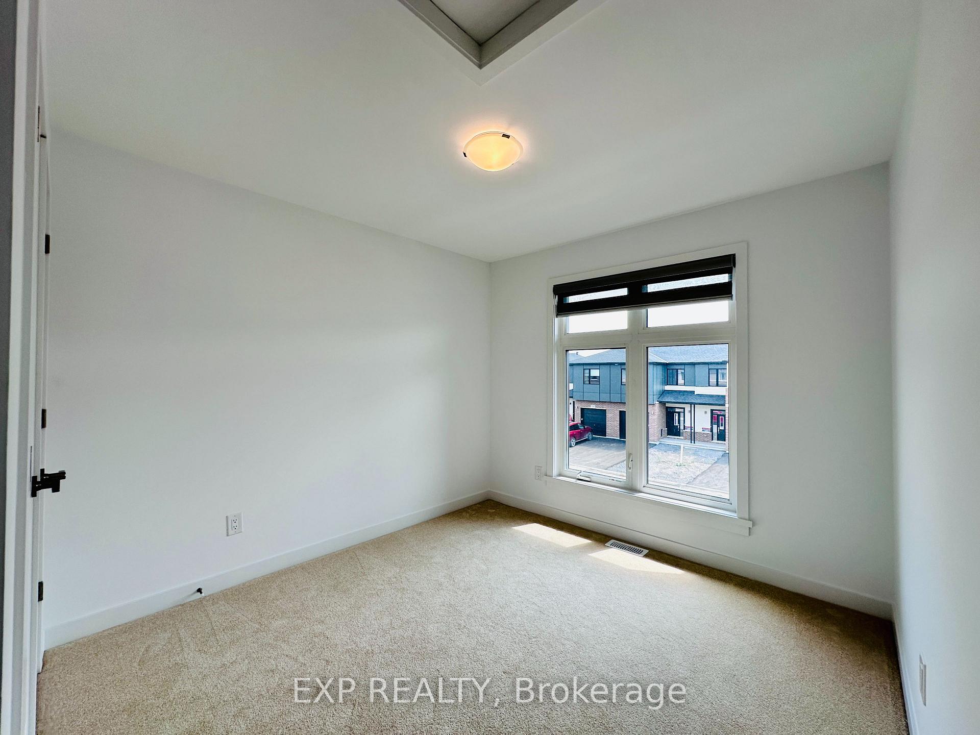 Photo 23 of 1010 Acoustic Way, Ottawa, Riverside South/Gloucester Glen — HOMEH