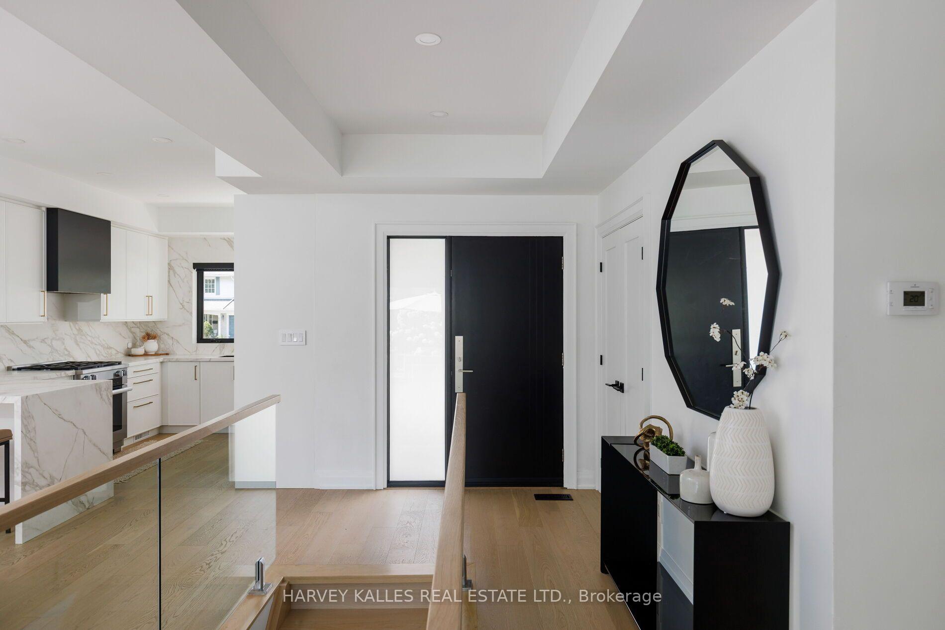 Photo 3 of 75 Markland Drive, Etobicoke, Markland Wood — HOMEH
