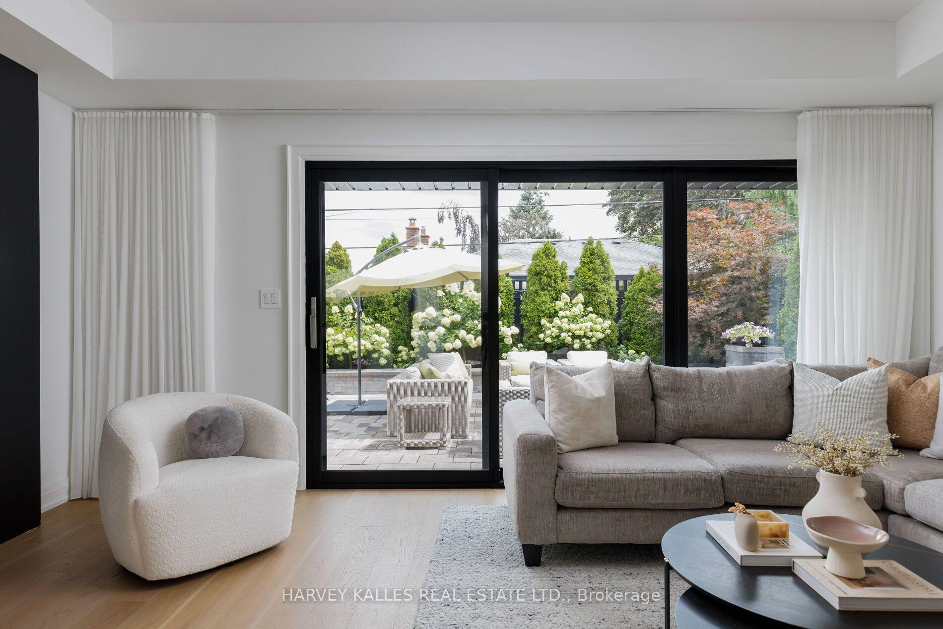 Photo 9 of 75 Markland Drive, Etobicoke, Markland Wood — HOMEH