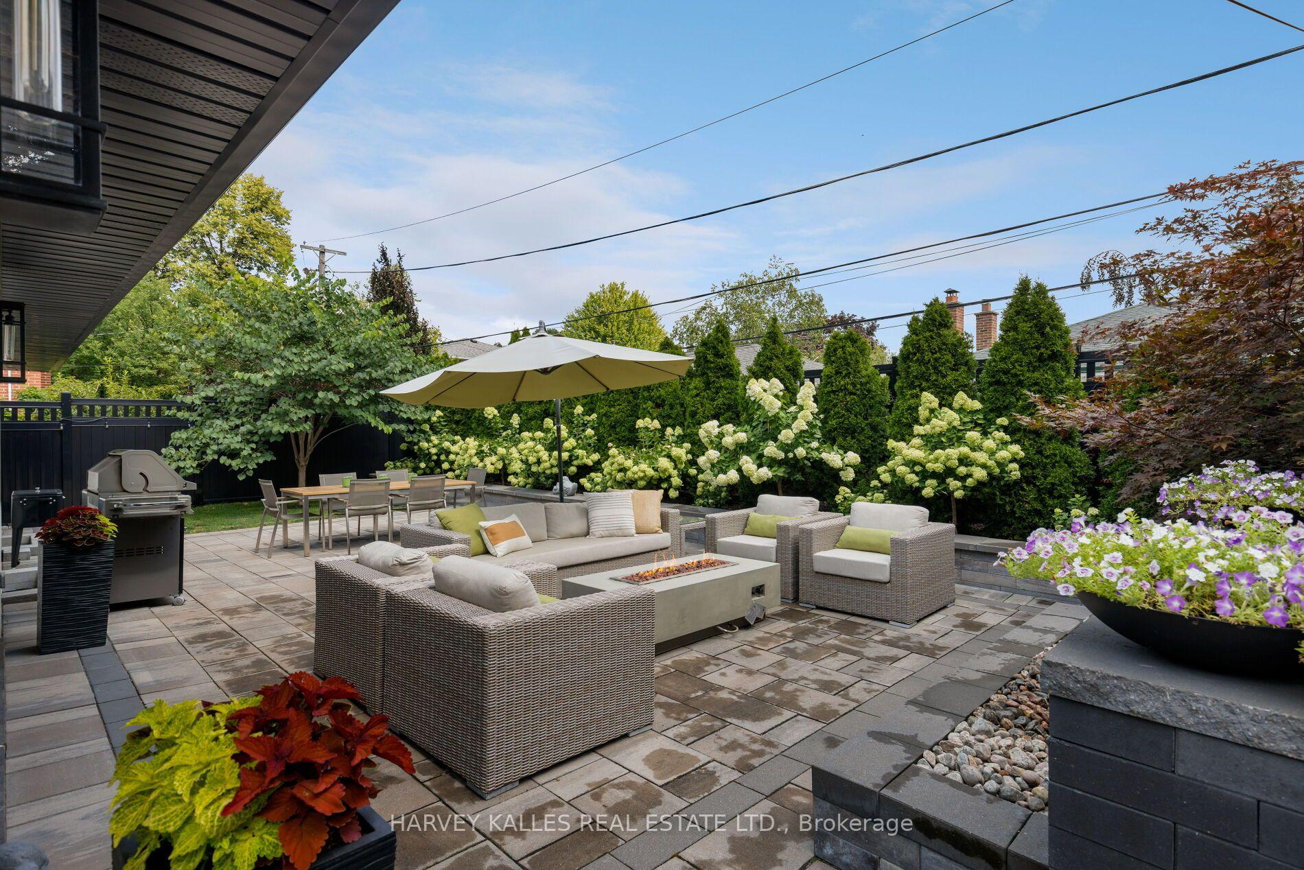 Photo 12 of 75 Markland Drive, Etobicoke, Markland Wood — HOMEH