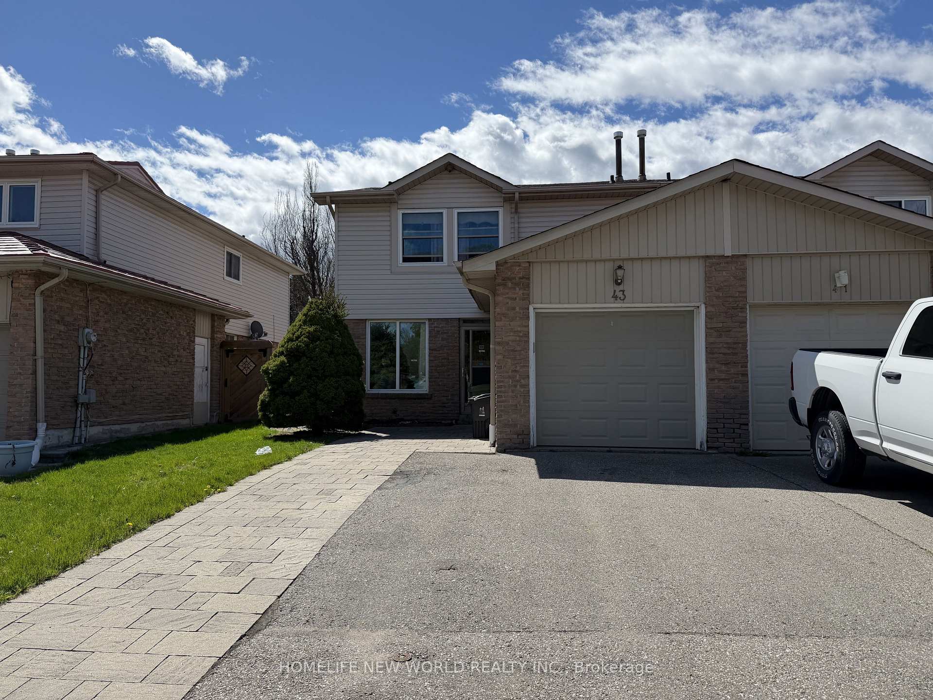 Photo 1 of 43 Bushmills Square, Scarborough, Agincourt North — HOMEH