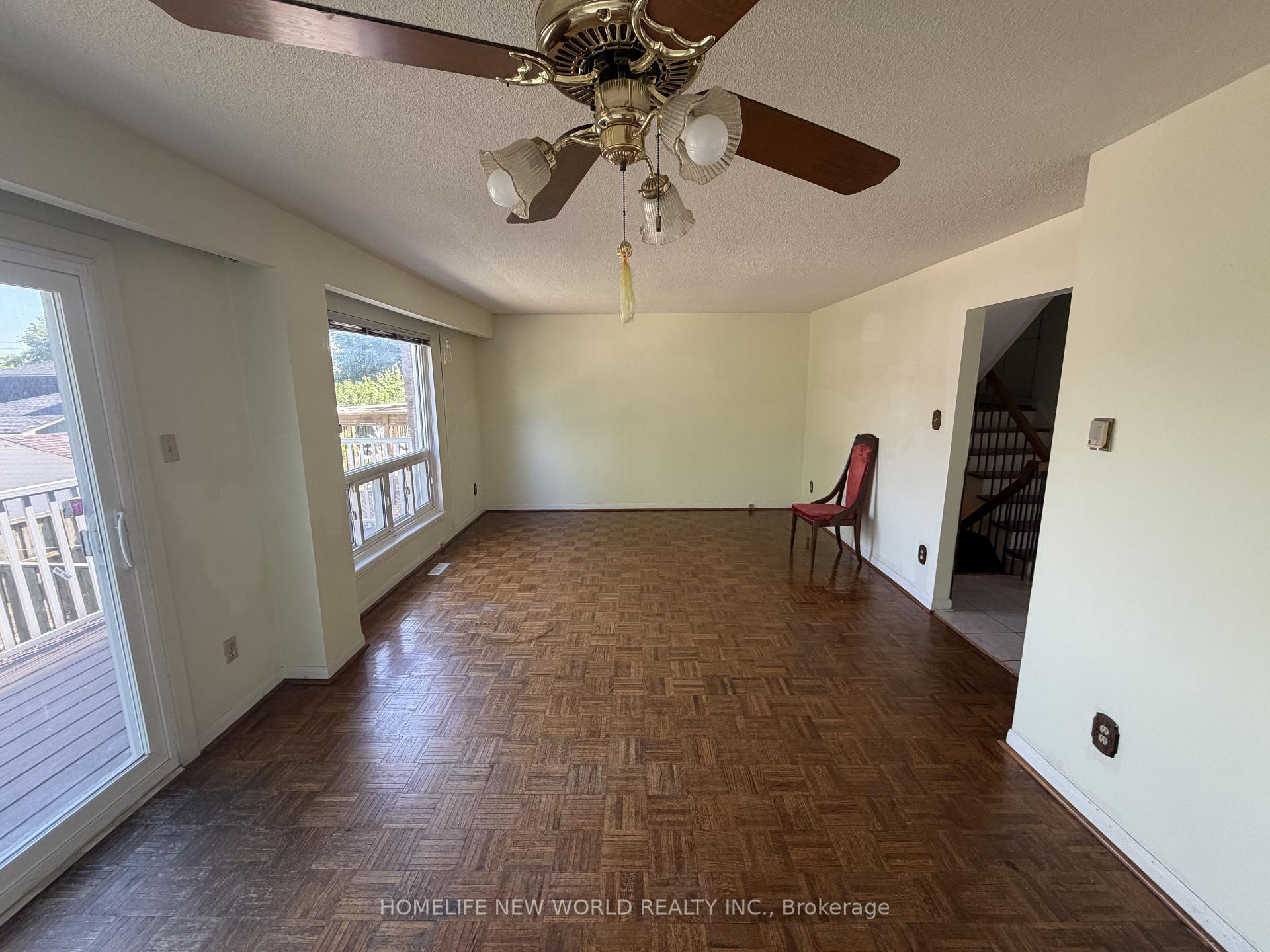 Photo 4 of 43 Bushmills Square, Scarborough, Agincourt North — HOMEH