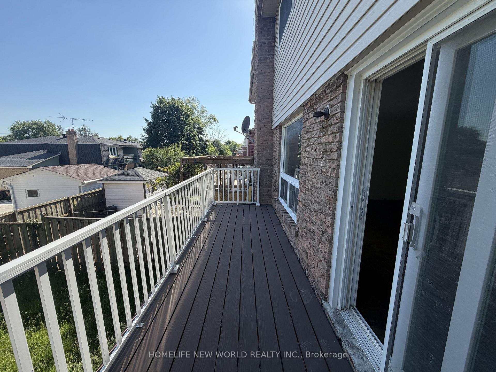 Photo 11 of 43 Bushmills Square, Scarborough, Agincourt North — HOMEH