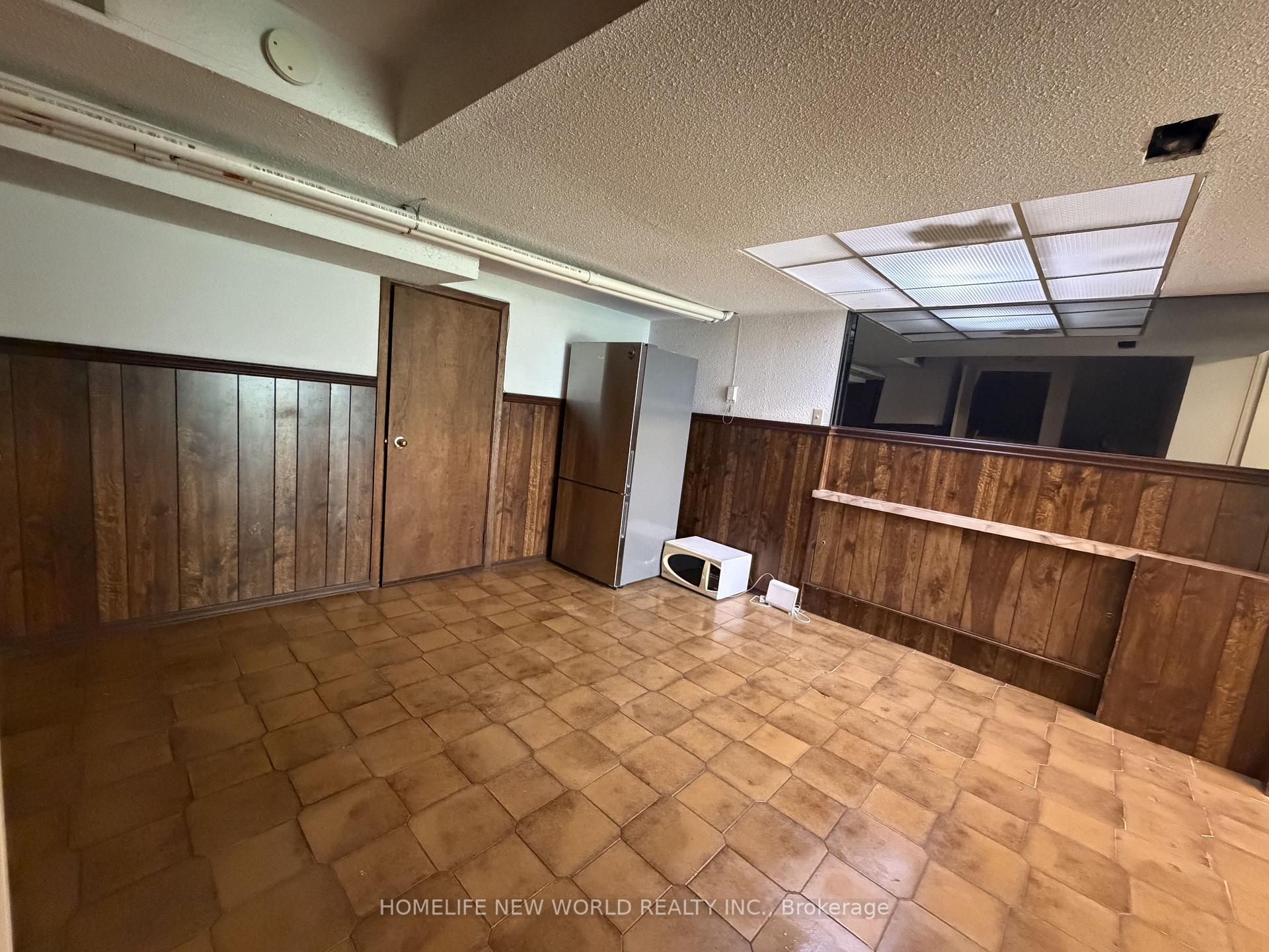 Photo 22 of 43 Bushmills Square, Scarborough, Agincourt North — HOMEH