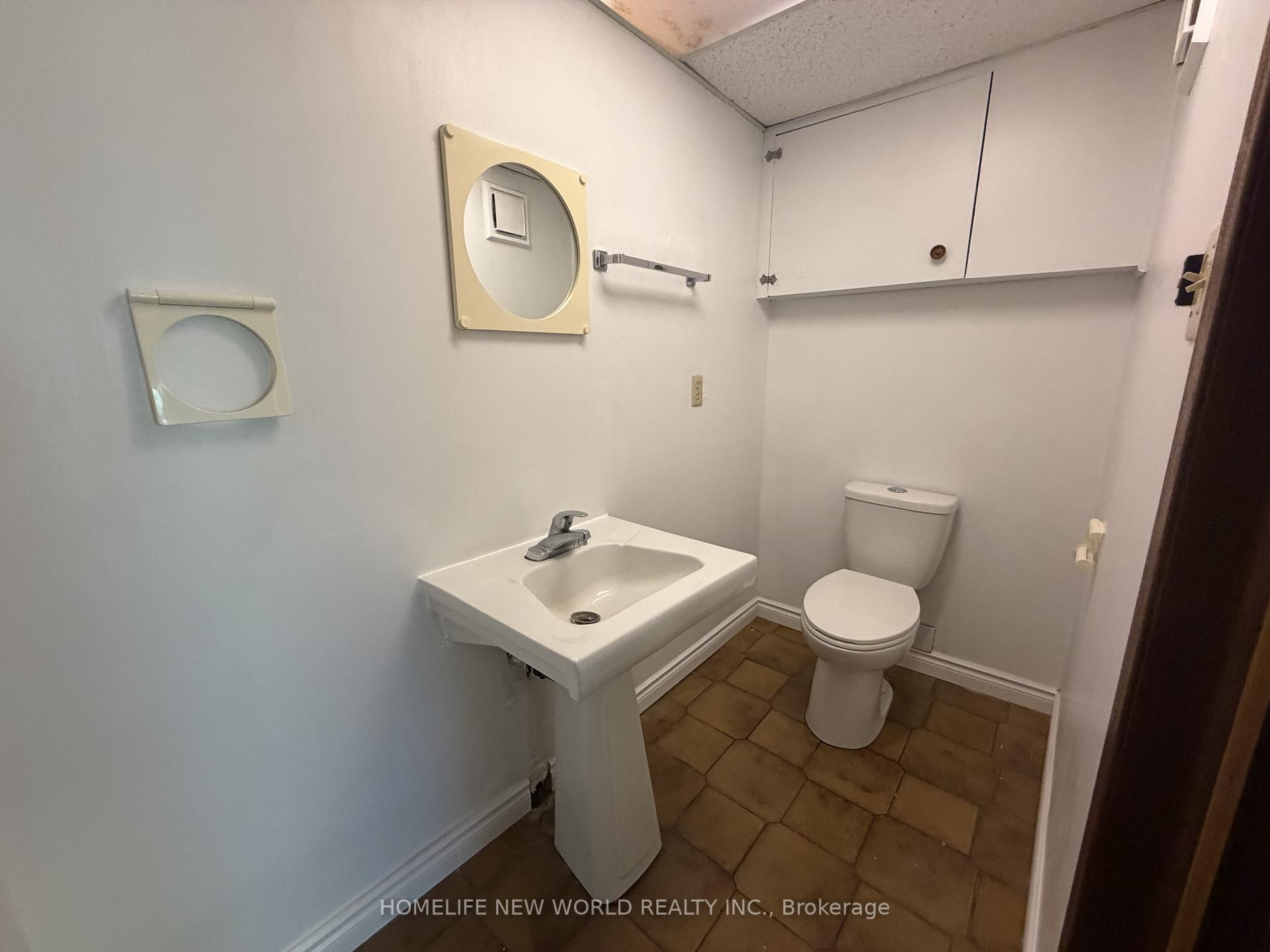 Photo 24 of 43 Bushmills Square, Scarborough, Agincourt North — HOMEH