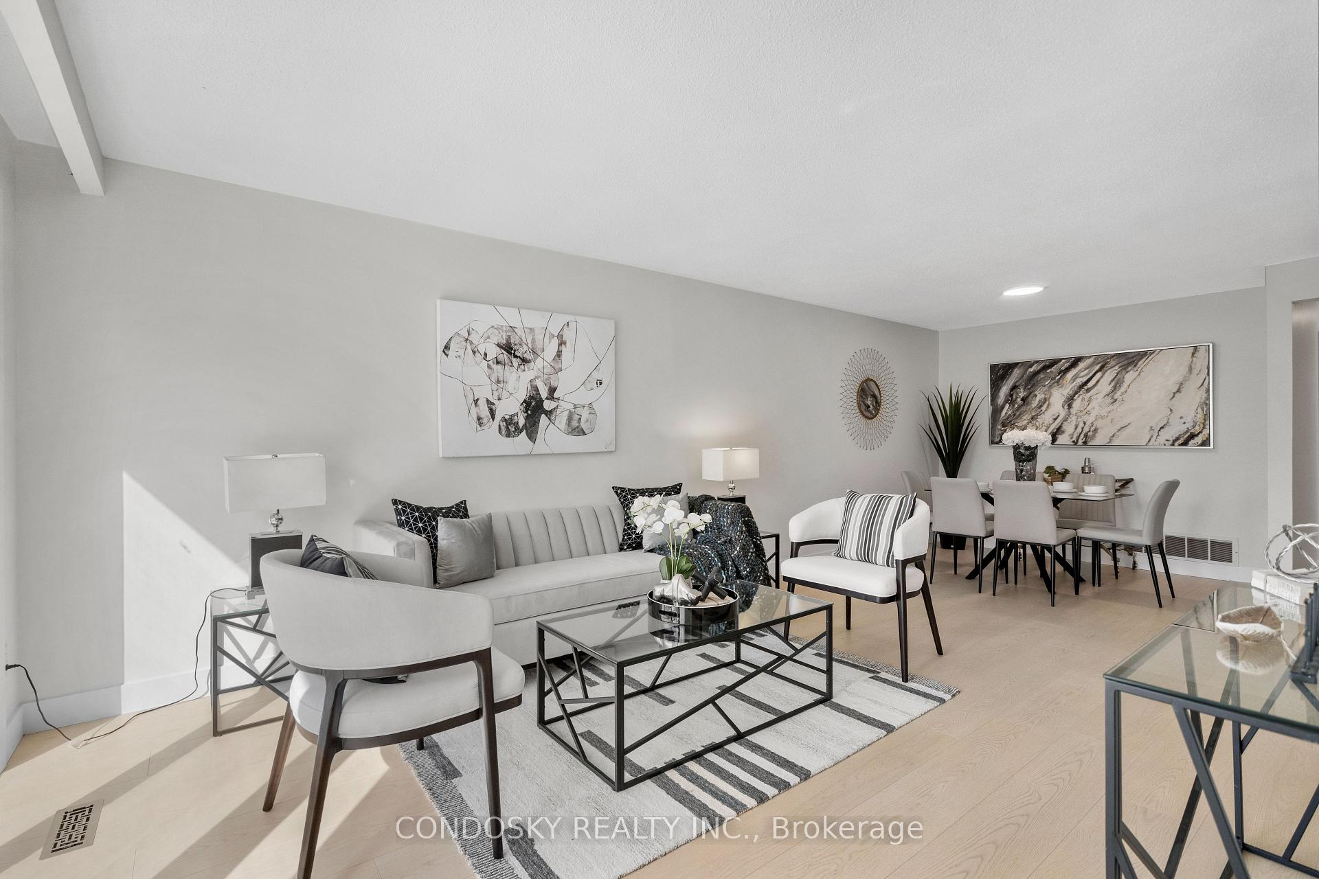 Photo 3 of 768 Annamore Road, Mississauga, Applewood — HOMEH