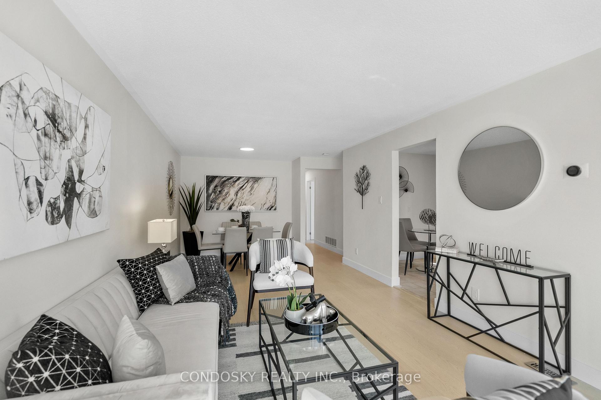 Photo 4 of 768 Annamore Road, Mississauga, Applewood — HOMEH