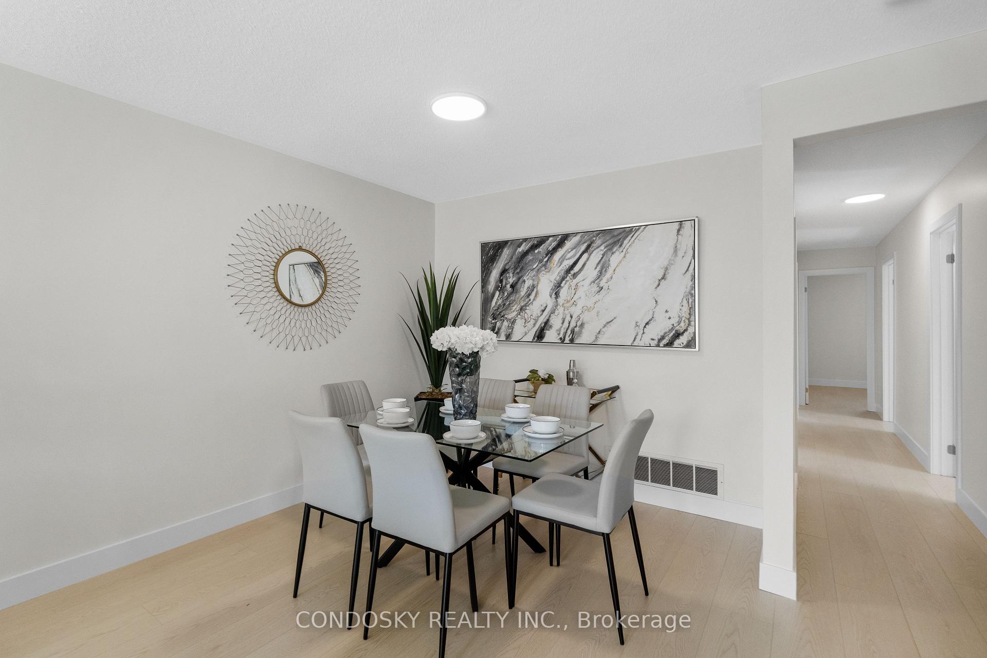 Photo 7 of 768 Annamore Road, Mississauga, Applewood — HOMEH