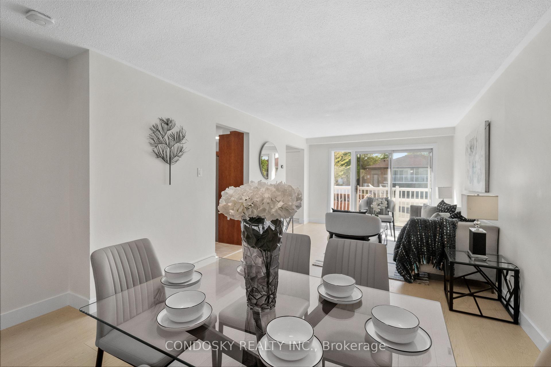 Photo 9 of 768 Annamore Road, Mississauga, Applewood — HOMEH
