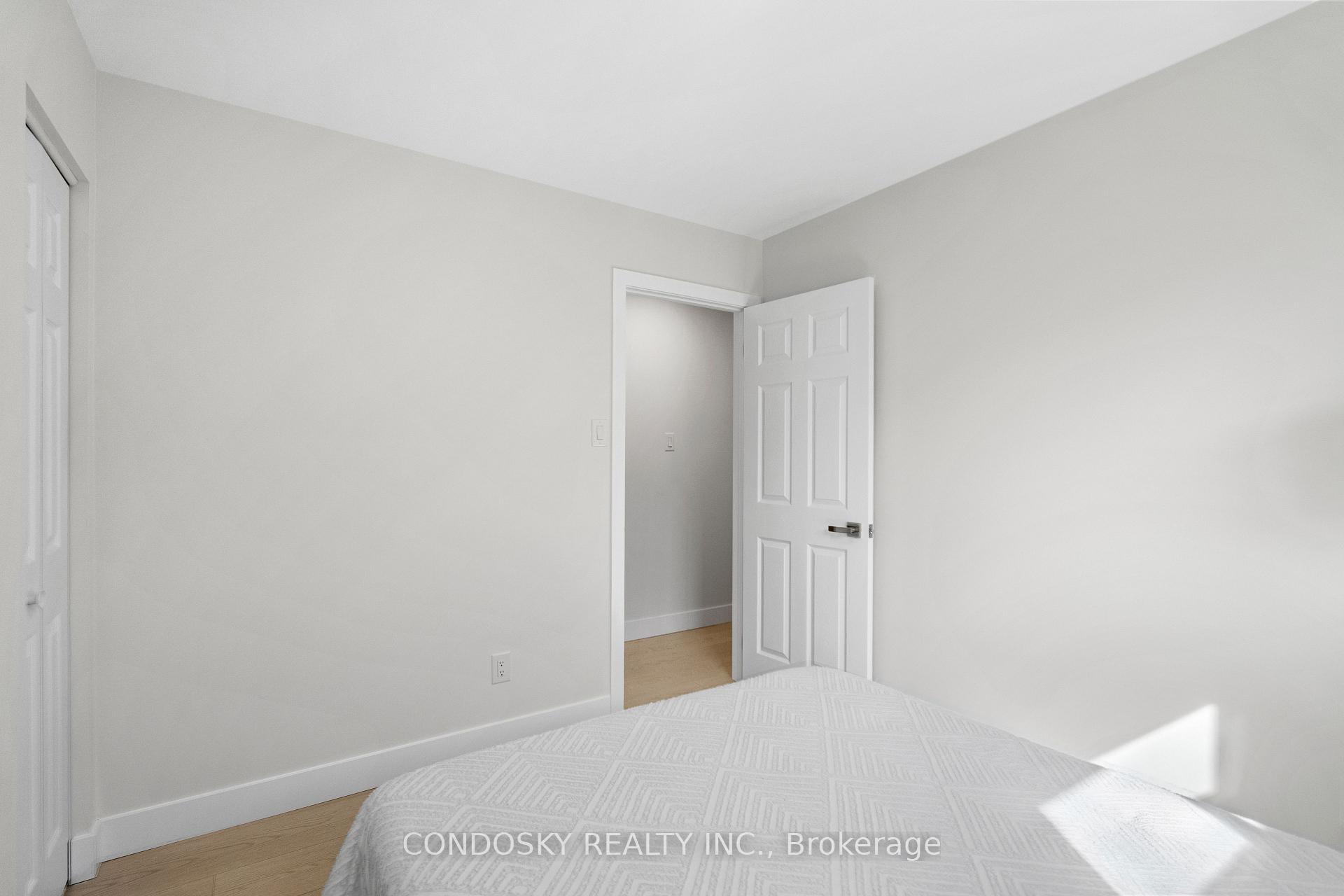 Photo 22 of 768 Annamore Road, Mississauga, Applewood — HOMEH