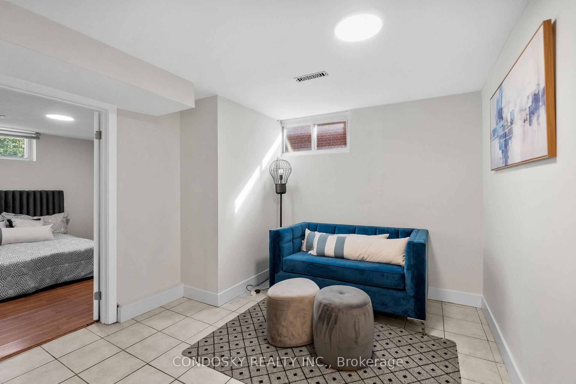 Photo 28 of 768 Annamore Road, Mississauga, Applewood — HOMEH