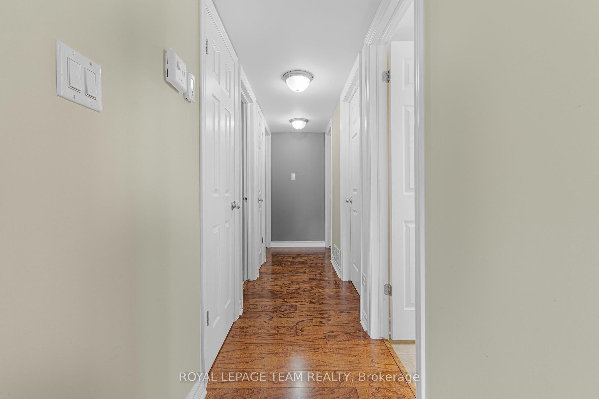 Photo 14 of Unit 6, 313 Cresthaven Drive, Ottawa, Barrhaven East — HOMEH