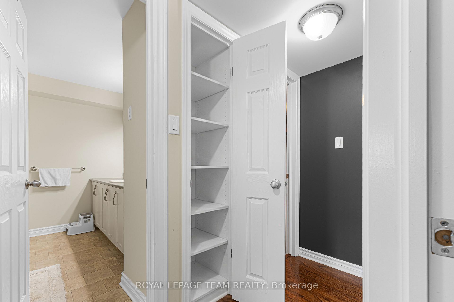 Photo 16 of Unit 6, 313 Cresthaven Drive, Ottawa, Barrhaven East — HOMEH