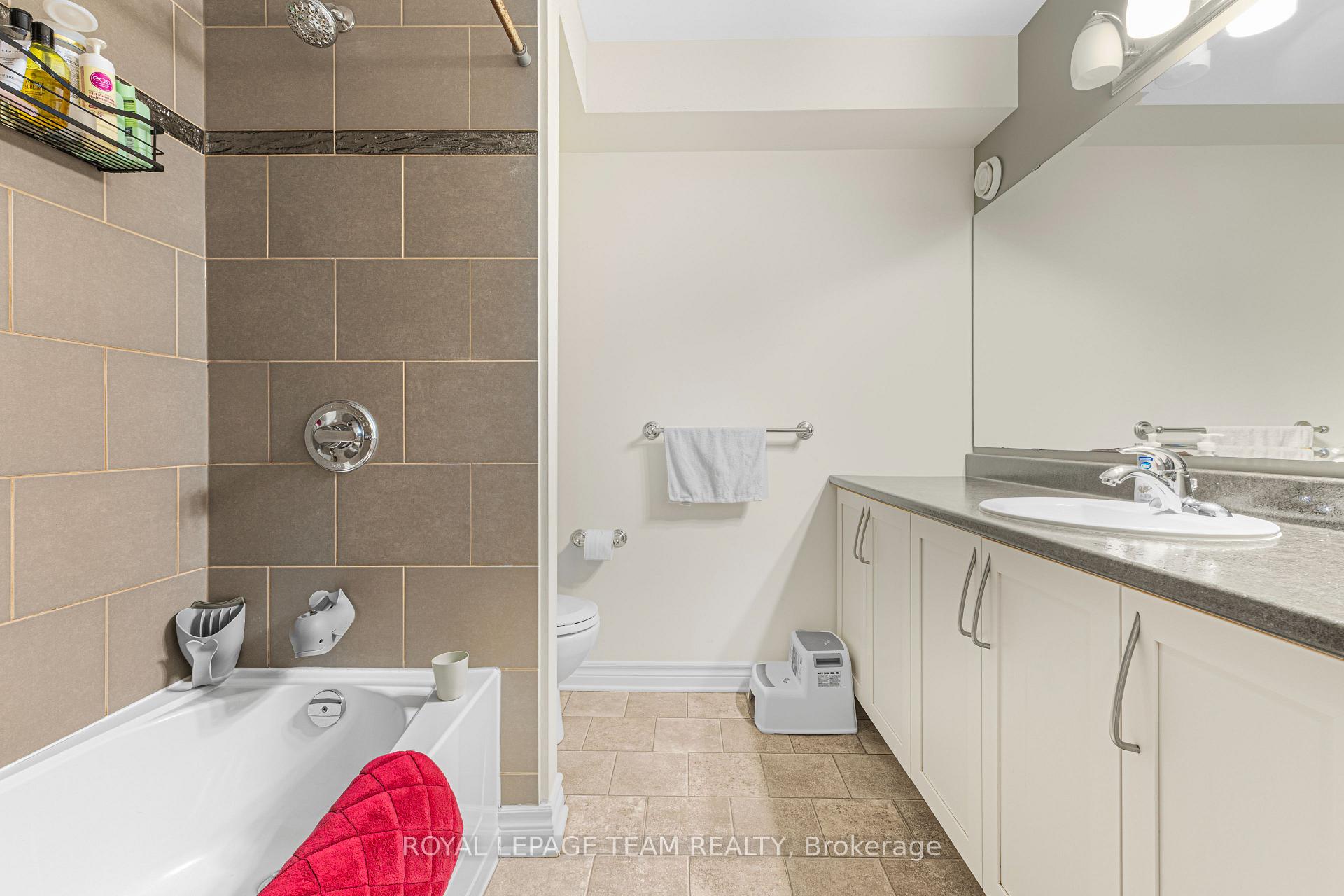 Photo 18 of Unit 6, 313 Cresthaven Drive, Ottawa, Barrhaven East — HOMEH