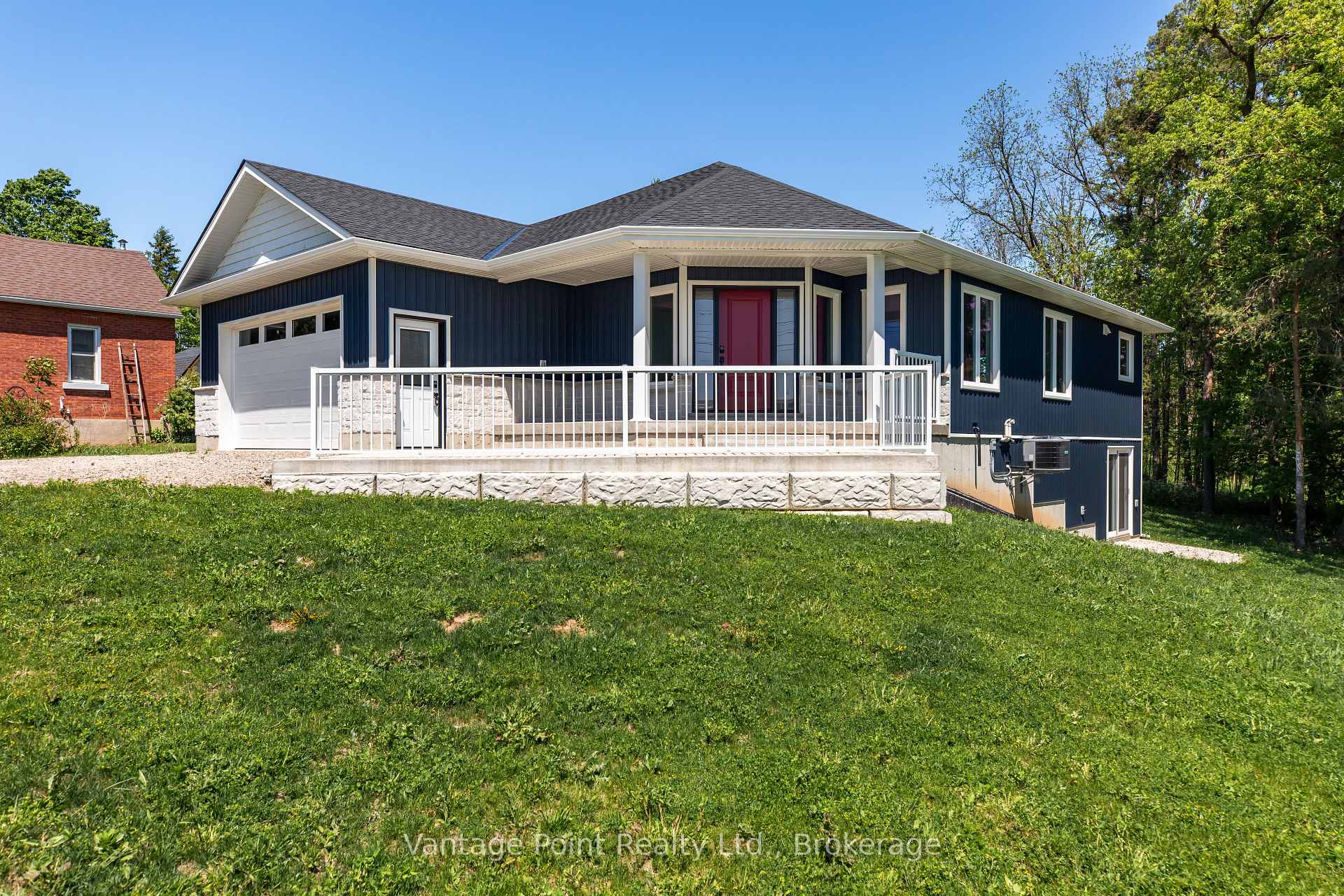 Photo 2 of 307 1st Avenue S, Arran-Elderslie — HOMEH