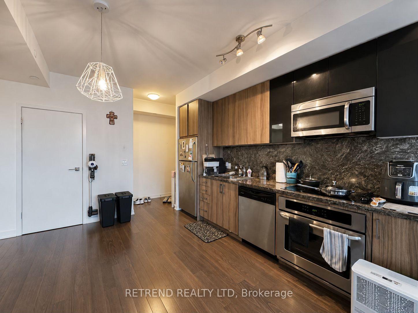 Photo 10 of Unit 1306, 89 dunfield Street, Toronto, Mount Pleasant West — HOMEH