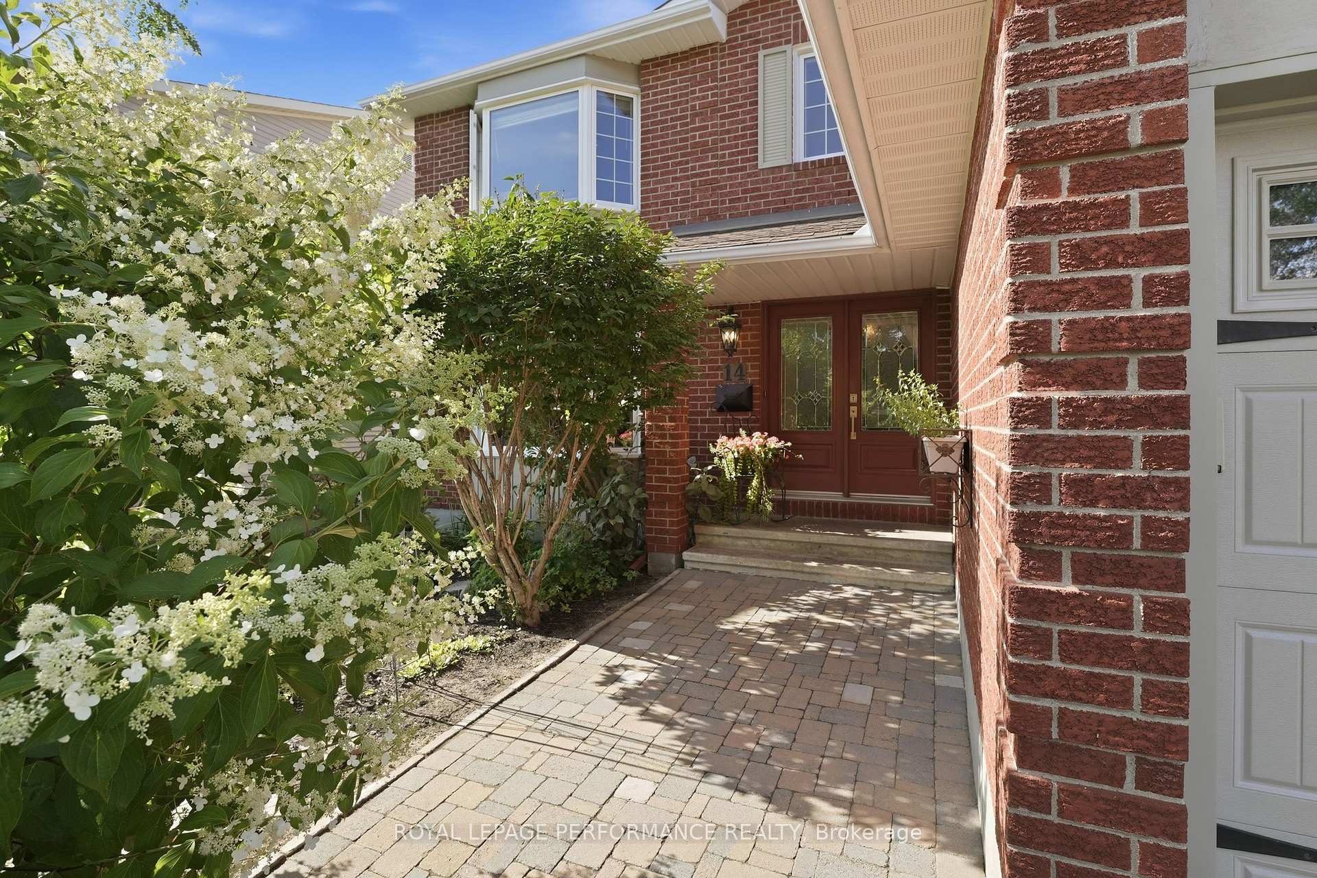 Photo 4 of 14 Wellfleet Crescent, Ottawa, Barrhaven - Cedargrove/Fraserdale — HOMEH