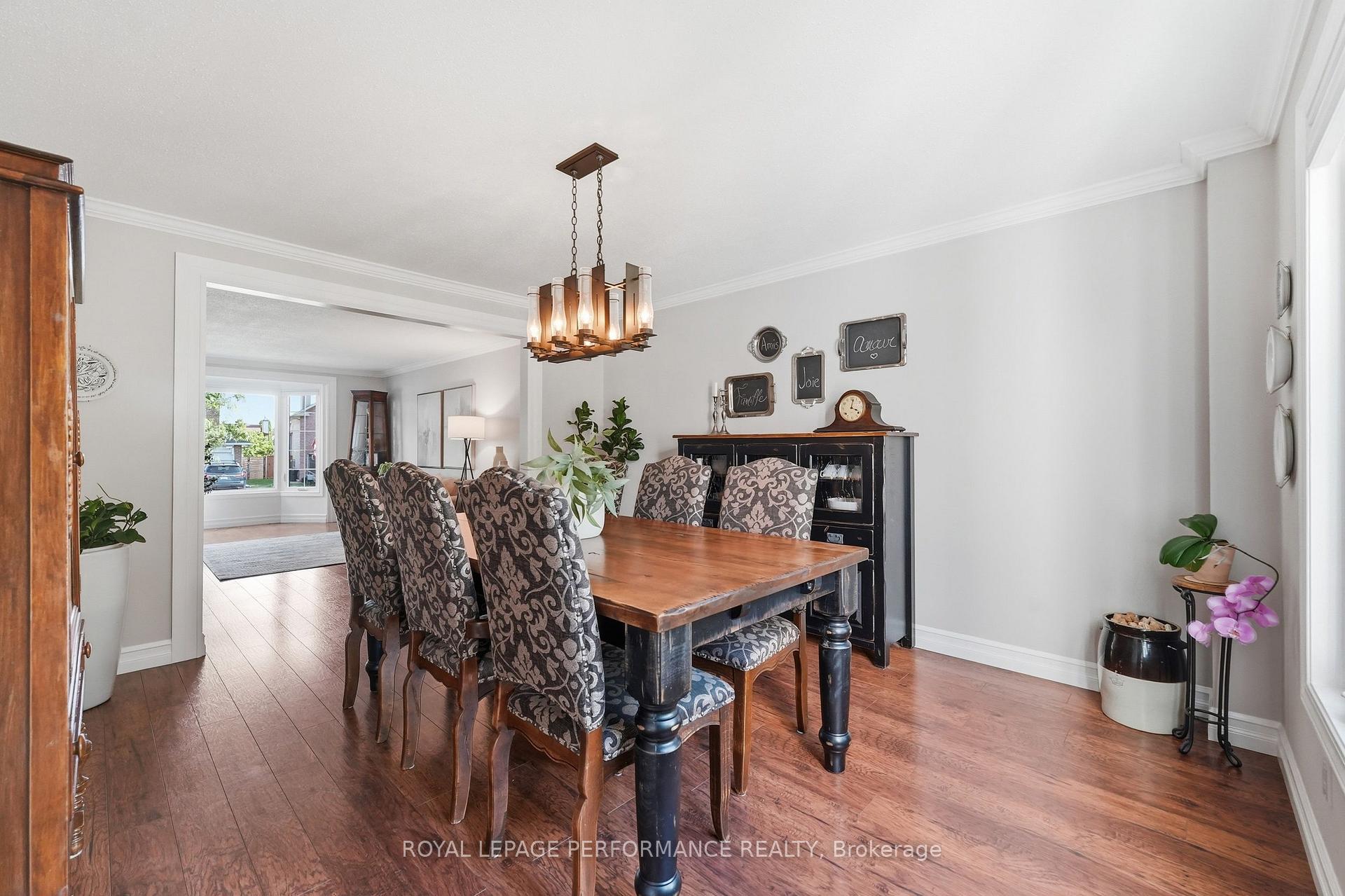 Photo 15 of 14 Wellfleet Crescent, Ottawa, Barrhaven - Cedargrove/Fraserdale — HOMEH