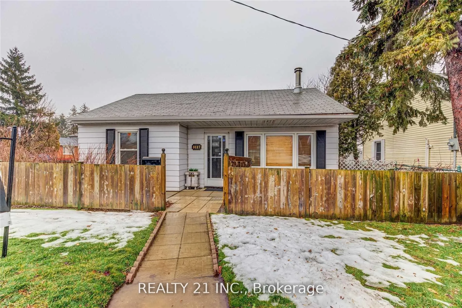 Front of 3117 St Clair Avenue E