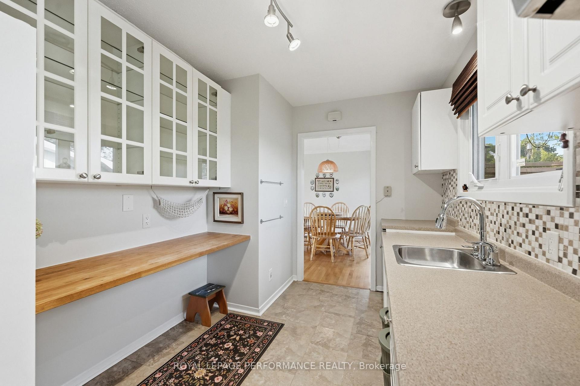 Photo 9 of 3149 Southmore Drive E, Ottawa, Riverside Park South — HOMEH