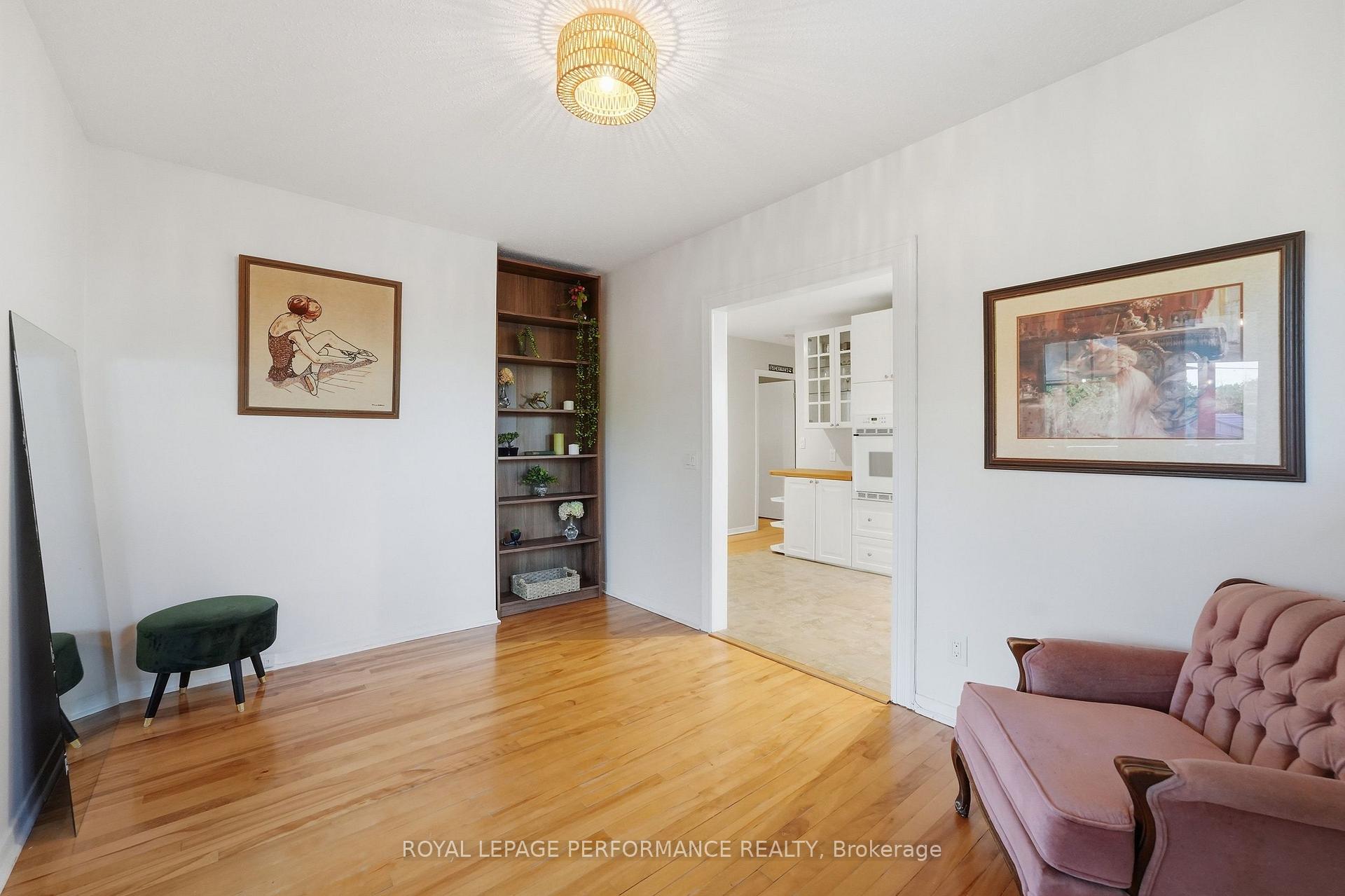 Photo 15 of 3149 Southmore Drive E, Ottawa, Riverside Park South — HOMEH