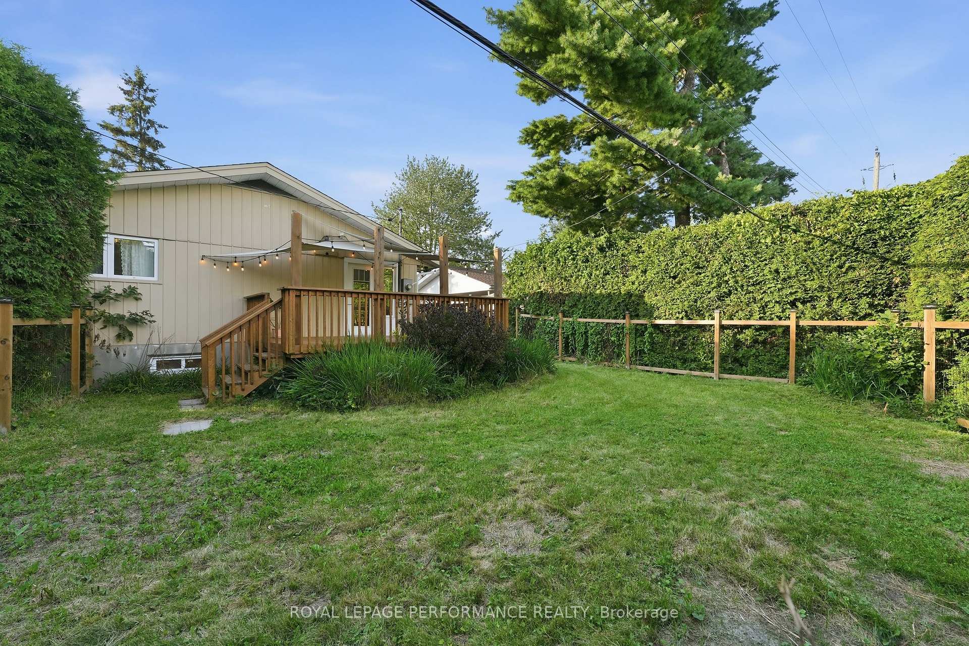 Photo 31 of 3149 Southmore Drive E, Ottawa, Riverside Park South — HOMEH