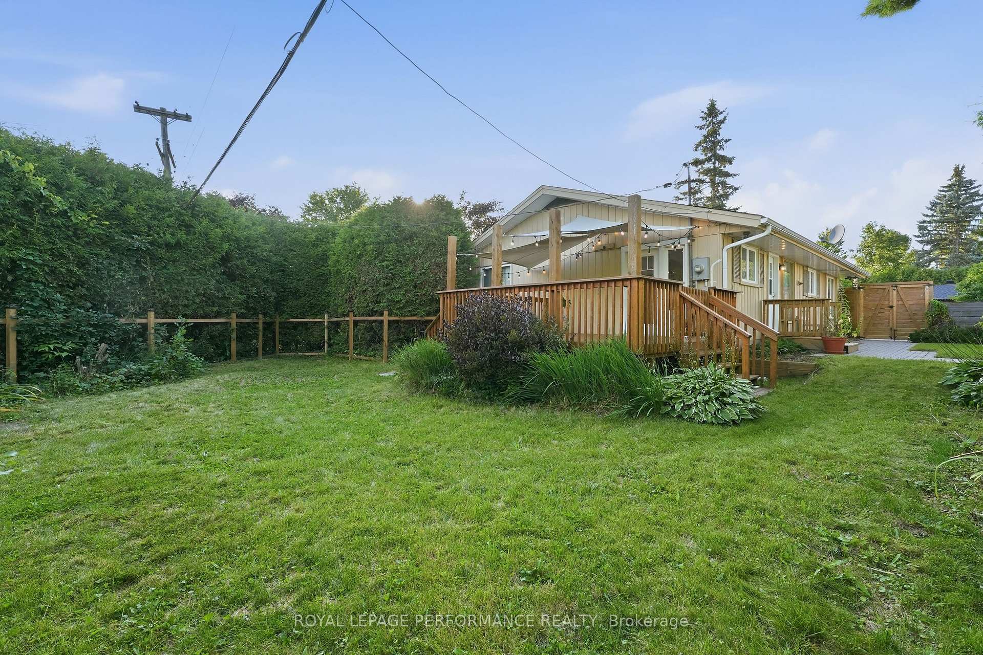 Photo 35 of 3149 Southmore Drive E, Ottawa, Riverside Park South — HOMEH