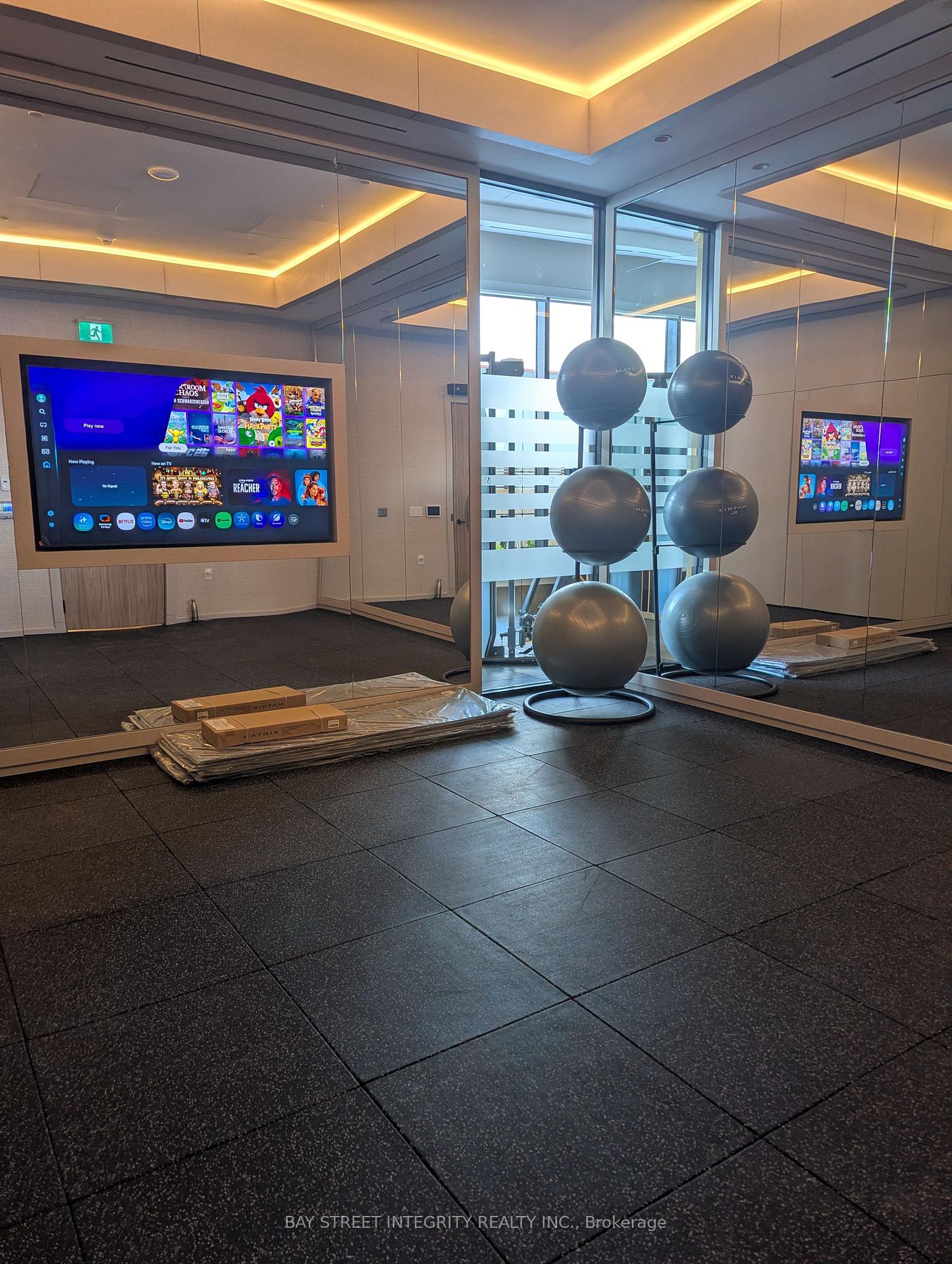 Photo 19 of 5 Meadowdale Road, Vaughan, Concord — HOMEH