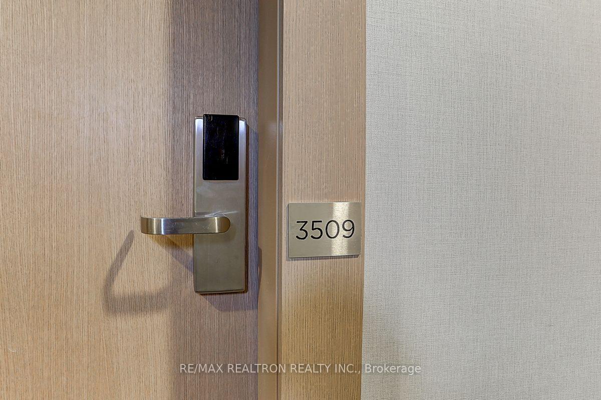 Photo 2 of Unit 3509, 7 Grenville Street, Toronto, Bay Street Corridor — HOMEH
