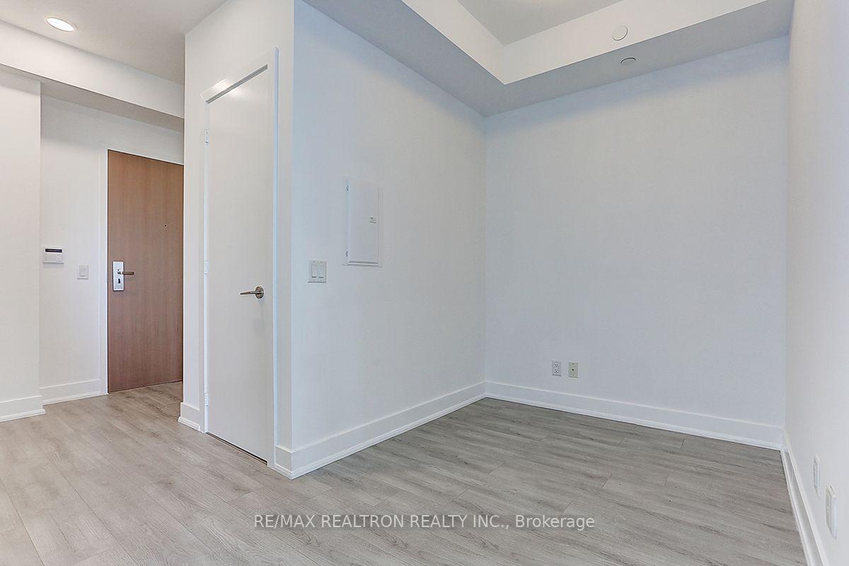 Photo 5 of Unit 3509, 7 Grenville Street, Toronto, Bay Street Corridor — HOMEH