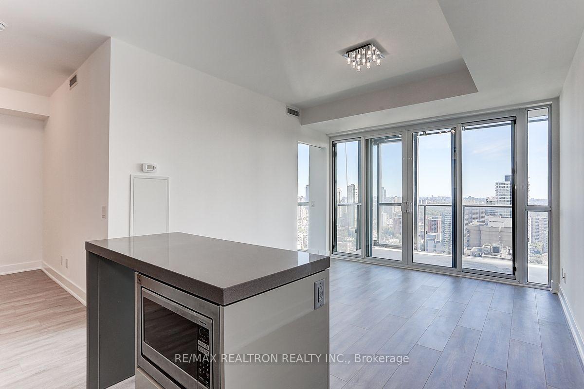 Photo 9 of Unit 3509, 7 Grenville Street, Toronto, Bay Street Corridor — HOMEH