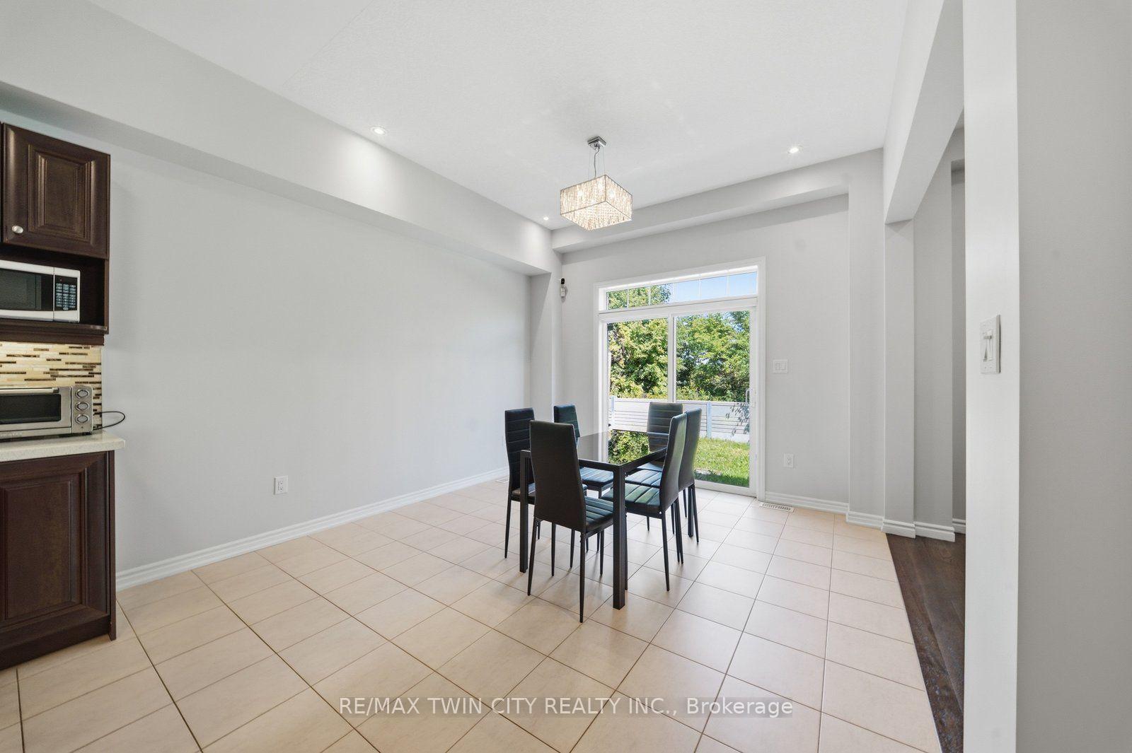 Photo 14 of 151 Bilanski Farm Road, Brantford, Echo Place — HOMEH