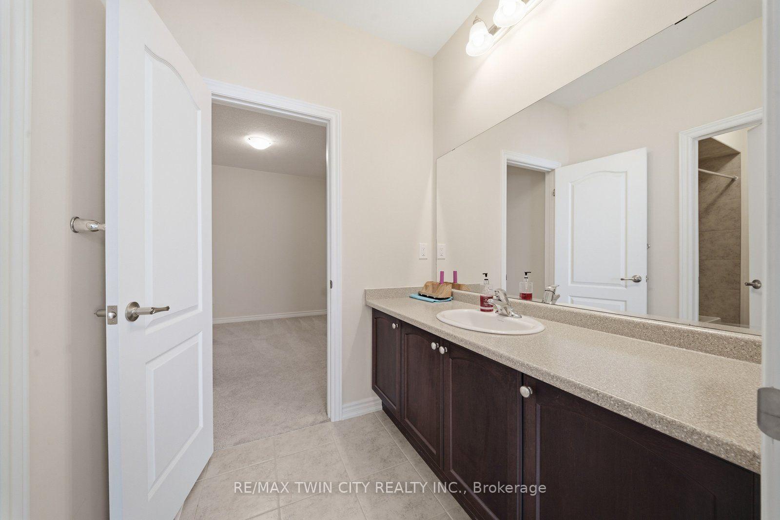 Photo 21 of 151 Bilanski Farm Road, Brantford, Echo Place — HOMEH