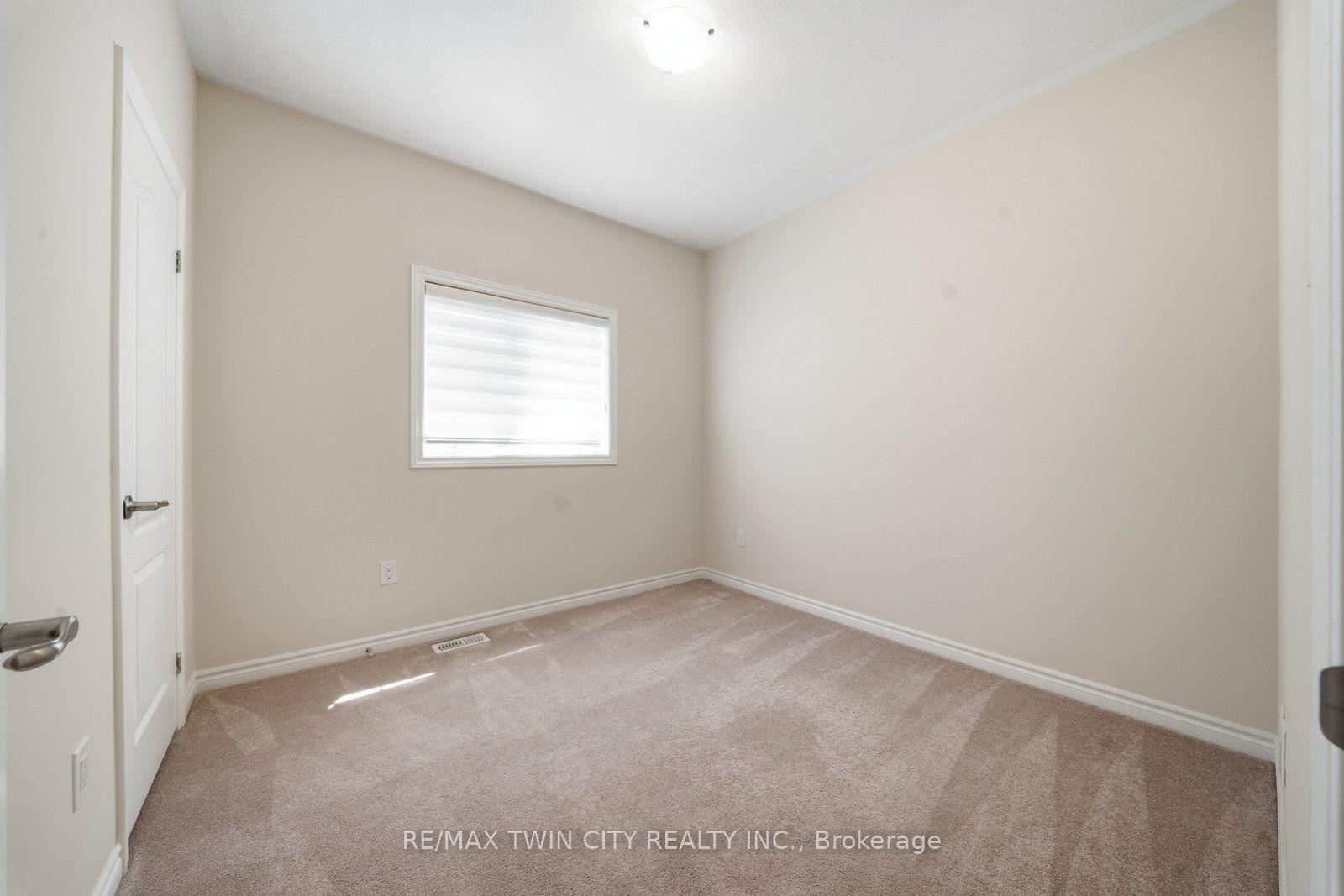 Photo 23 of 151 Bilanski Farm Road, Brantford, Echo Place — HOMEH