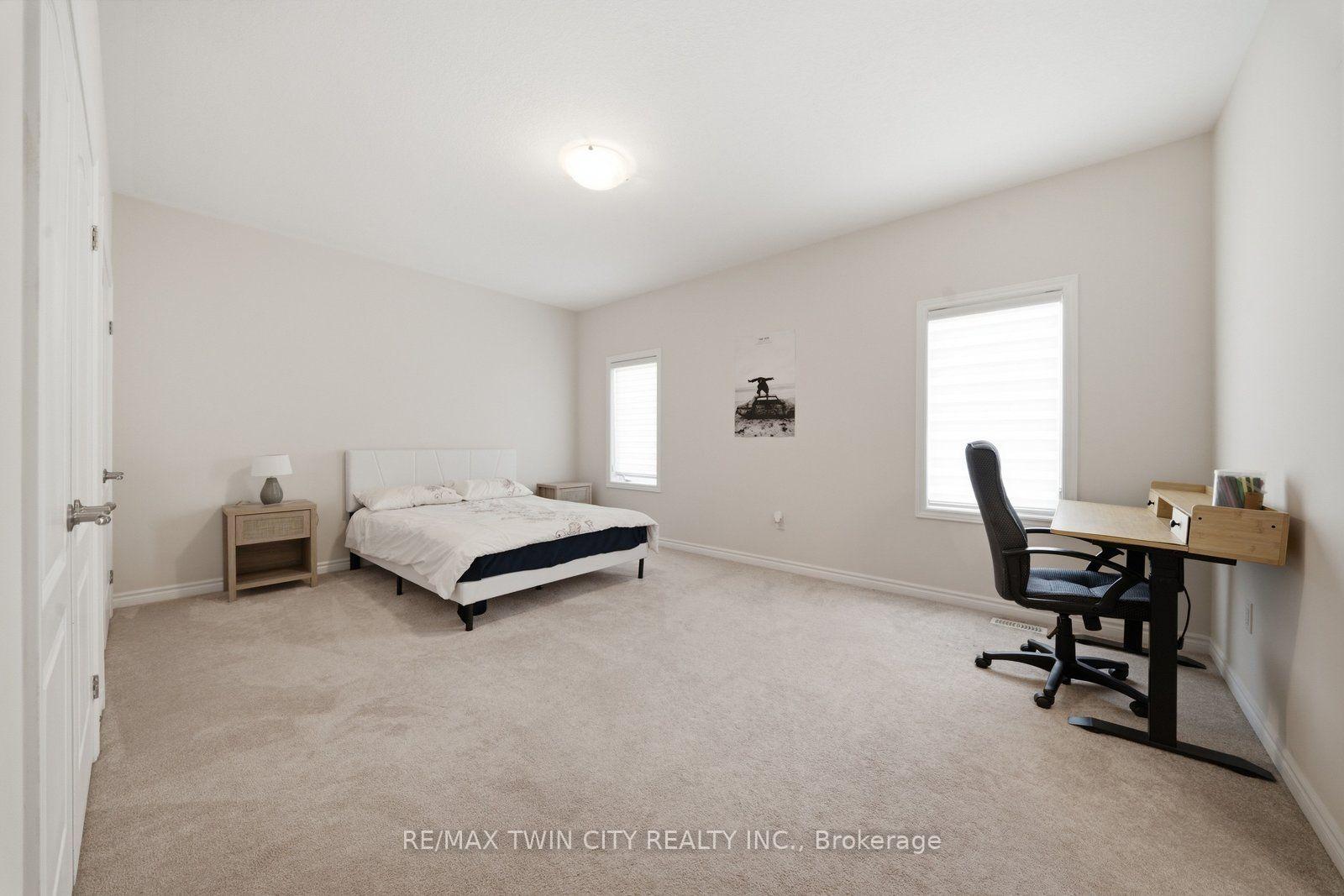 Photo 25 of 151 Bilanski Farm Road, Brantford, Echo Place — HOMEH