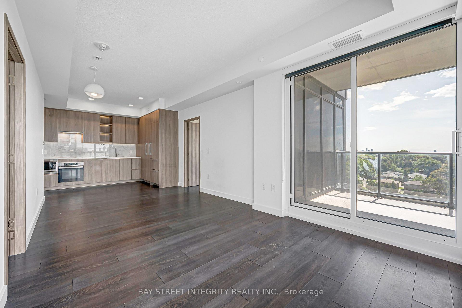 Photo 8 of Unit 1206, 85 McMahon Drive, North York, Bayview Village — HOMEH