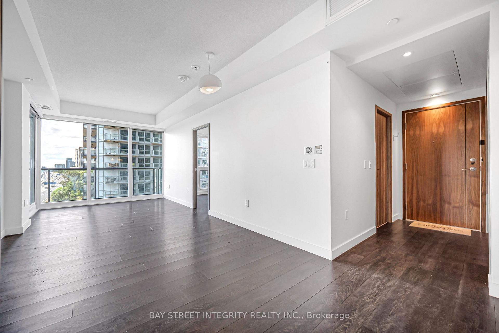Photo 9 of Unit 1206, 85 McMahon Drive, North York, Bayview Village — HOMEH