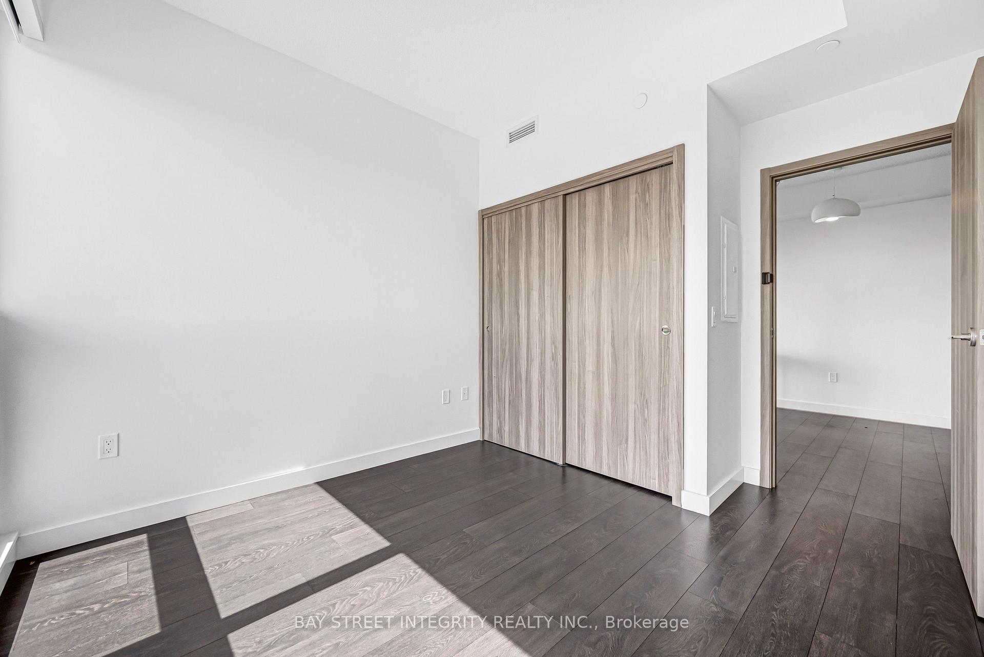 Photo 11 of Unit 1206, 85 McMahon Drive, North York, Bayview Village — HOMEH