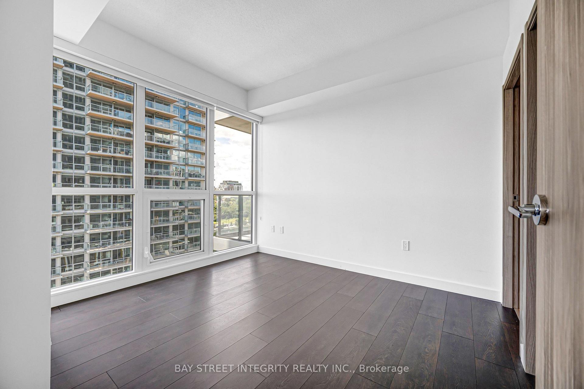 Photo 13 of Unit 1206, 85 McMahon Drive, North York, Bayview Village — HOMEH