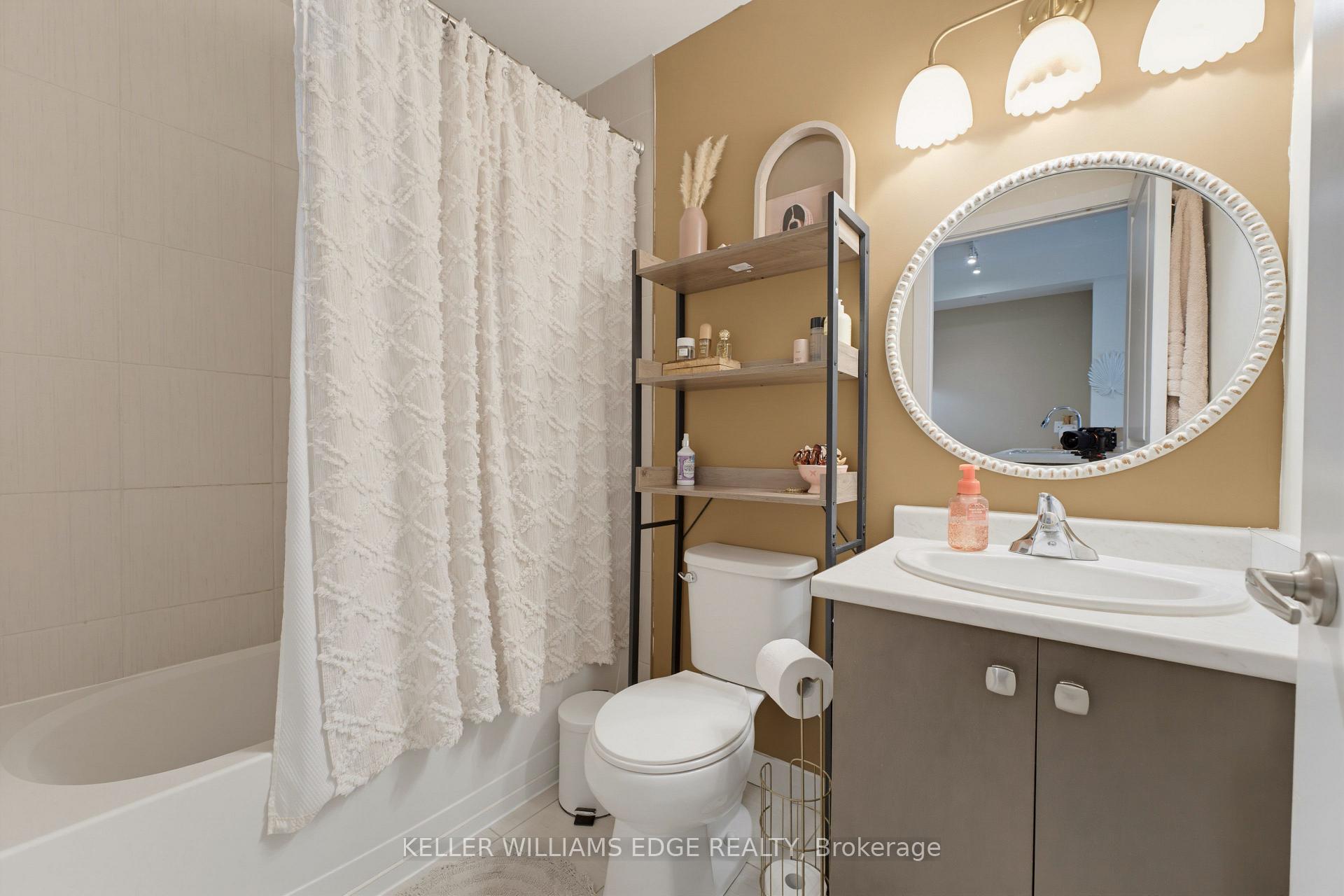Photo 12 of Unit 608, 85 Robinson Street, Hamilton, Durand — HOMEH